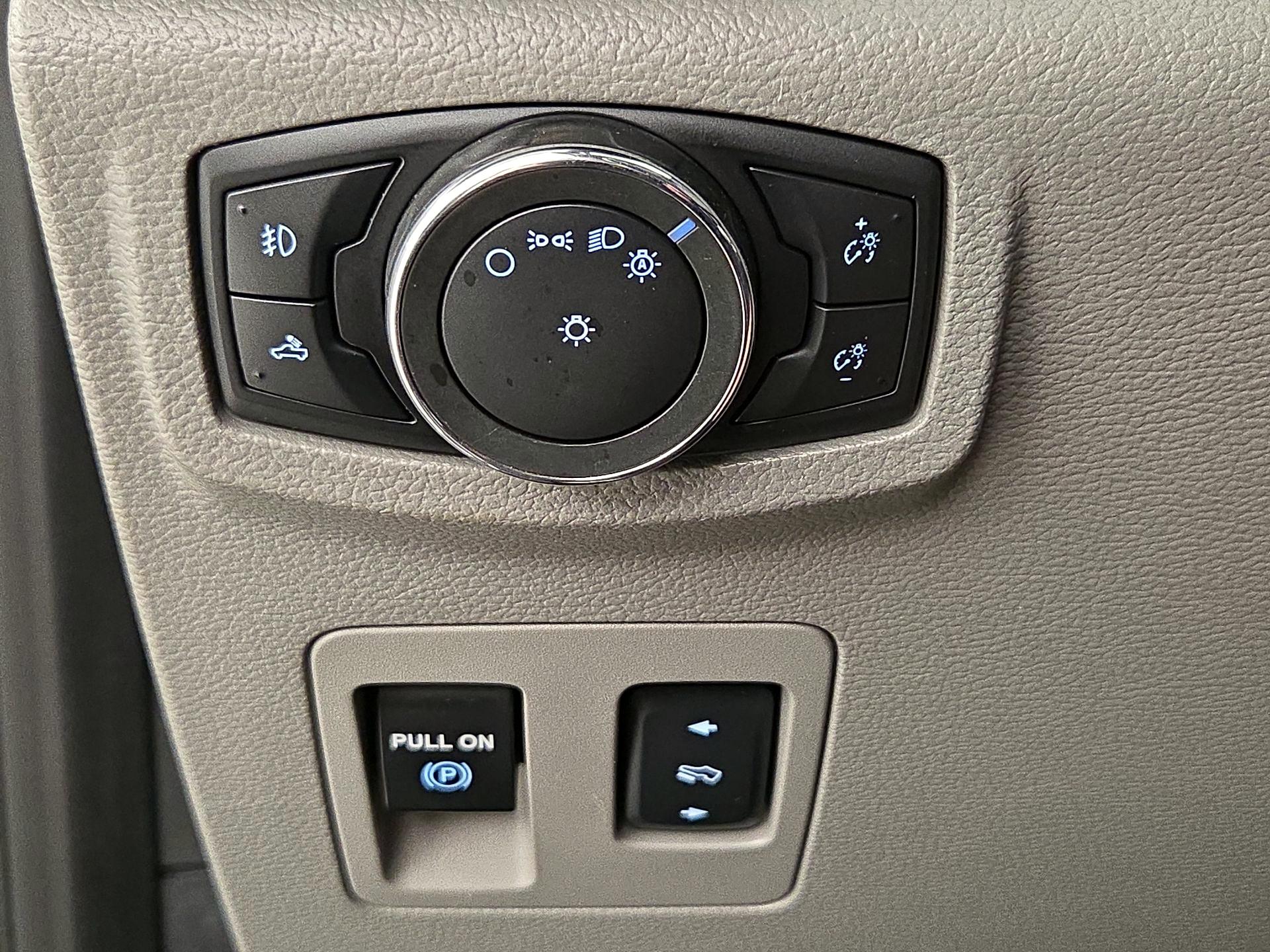 Thumbnail: 2016 Ford F-150 - 13