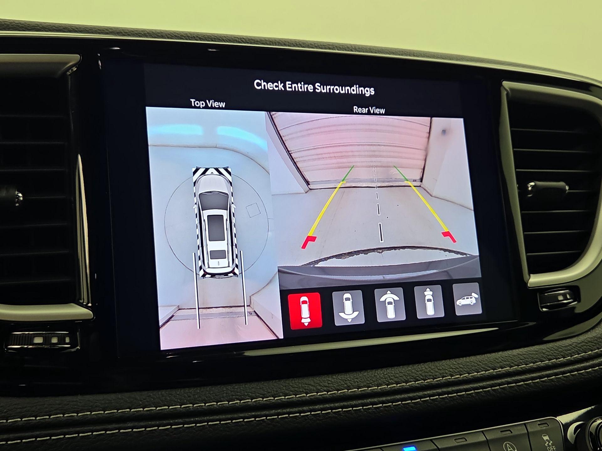 Thumbnail: 2021 Chrysler Pacifica - 15