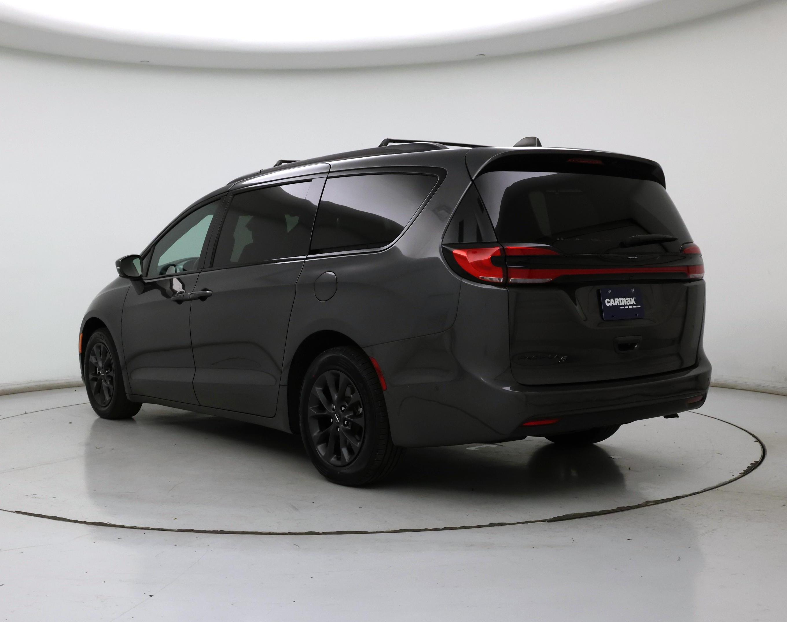 Thumbnail: 2021 Chrysler Pacifica - 2