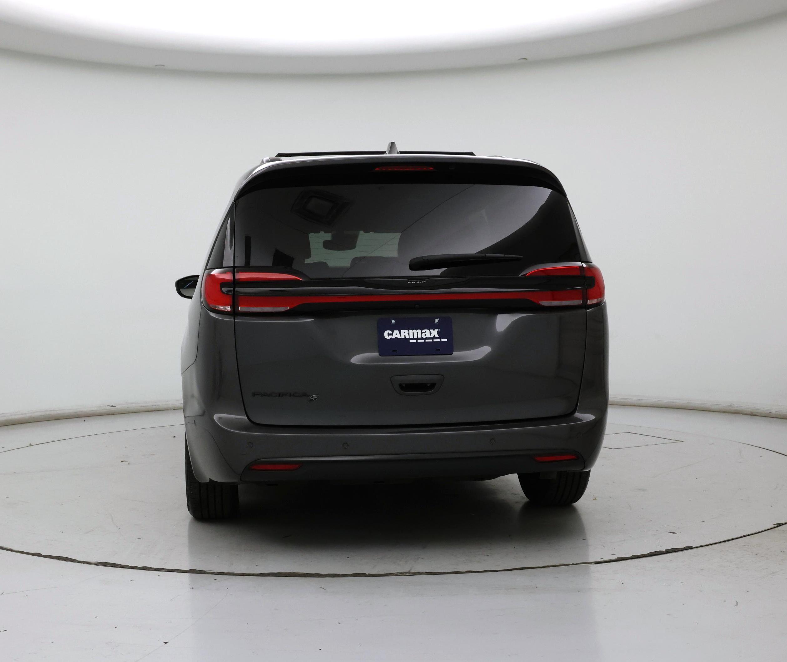 Thumbnail: 2021 Chrysler Pacifica - 6
