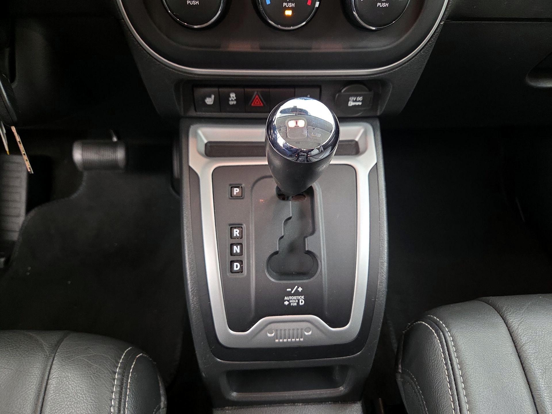 Thumbnail: 2016 Jeep Compass - 15