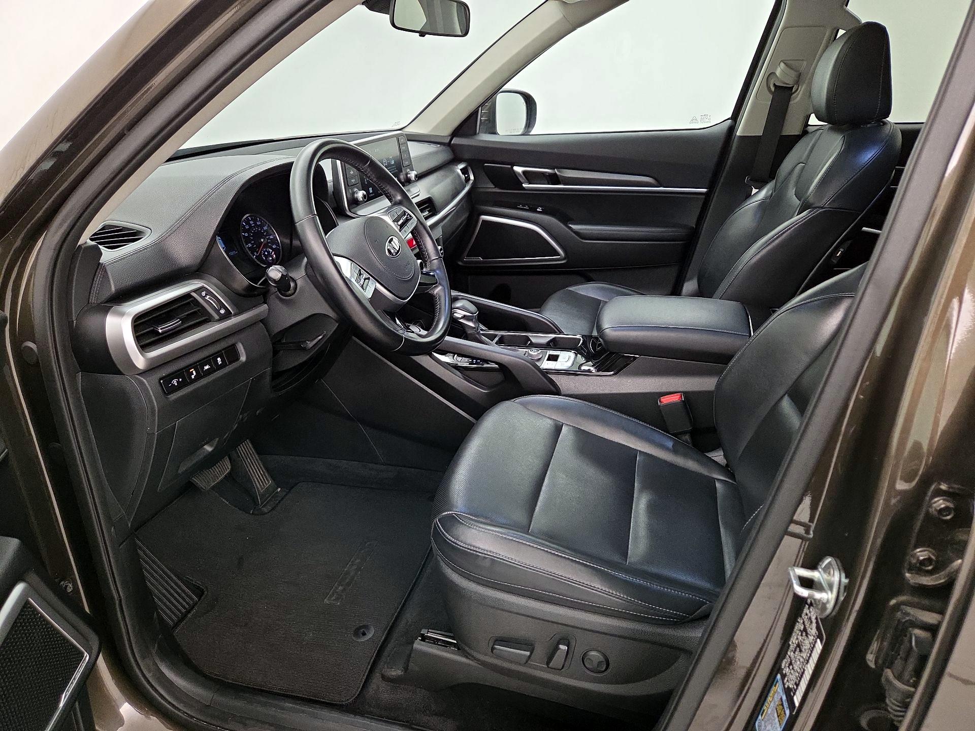 Thumbnail: 2021 Kia Telluride - 11