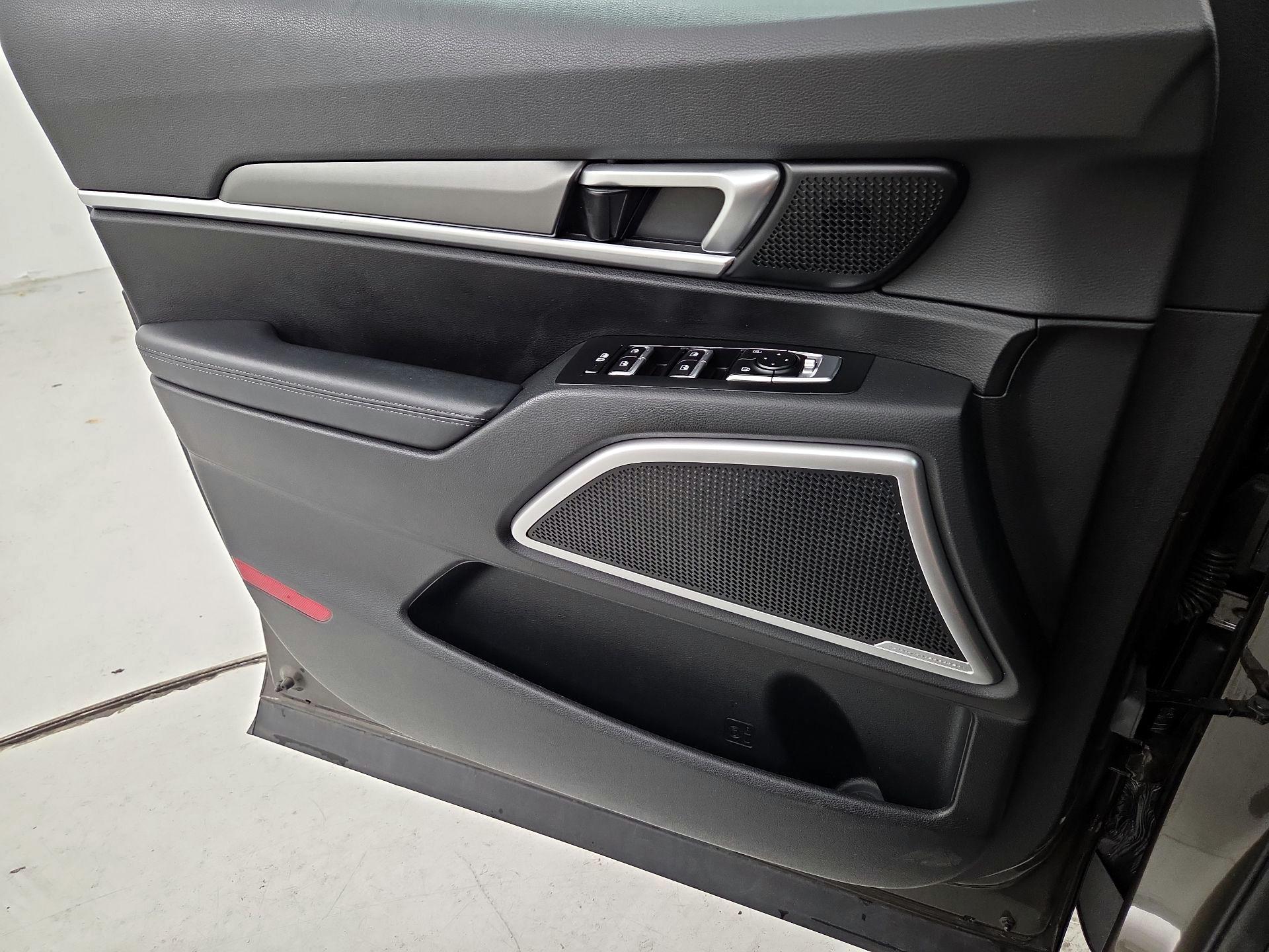 Thumbnail: 2021 Kia Telluride - 12
