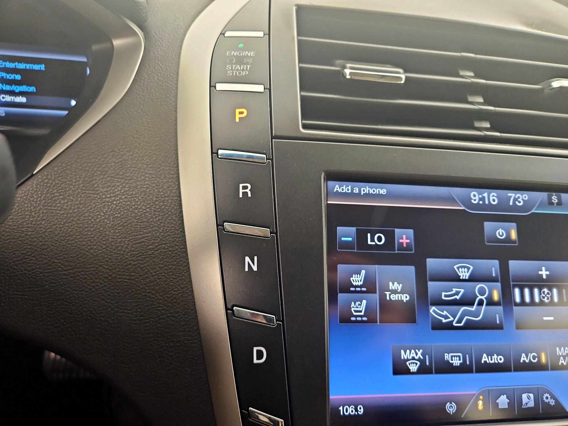 Thumbnail: 2014 Lincoln MKZ - 18
