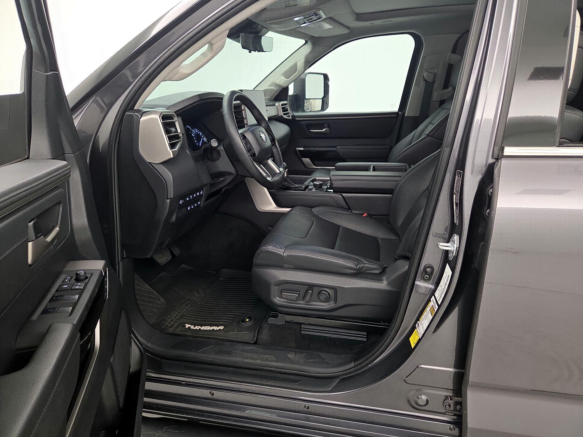 Thumbnail: 2022 Toyota Tundra - 11