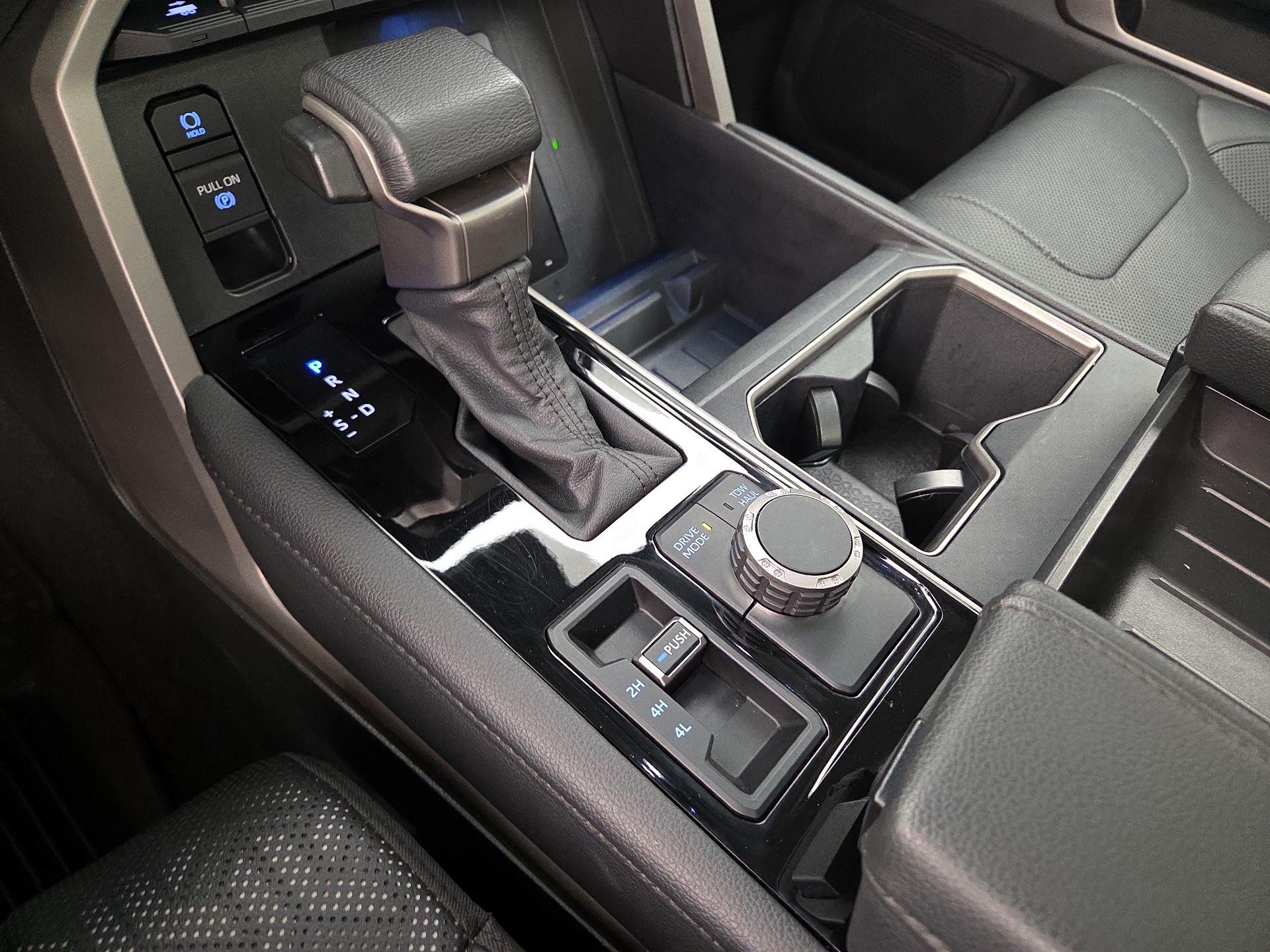 Thumbnail: 2022 Toyota Tundra - 17