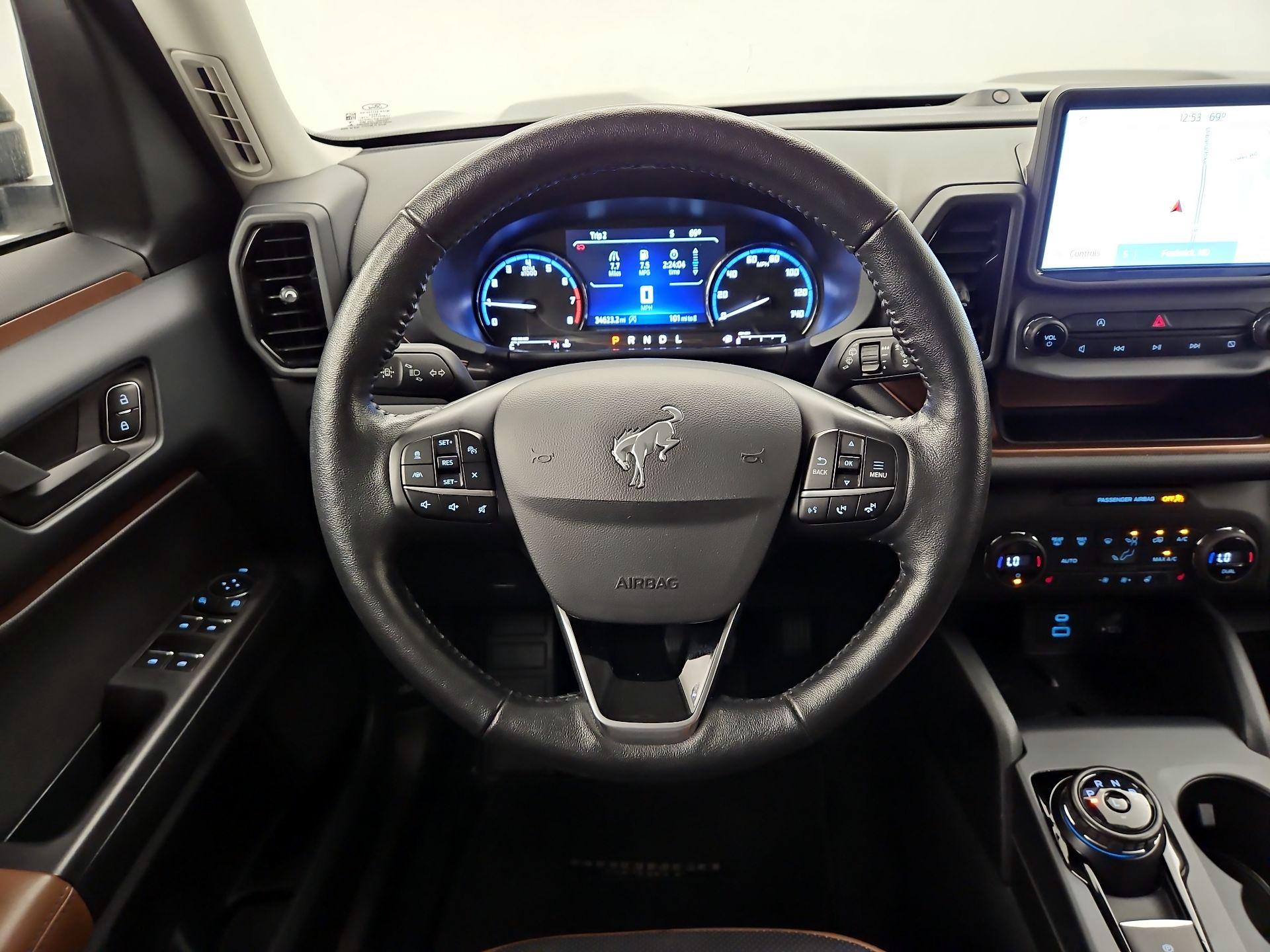 Thumbnail: 2021 Ford Bronco Sport - 10