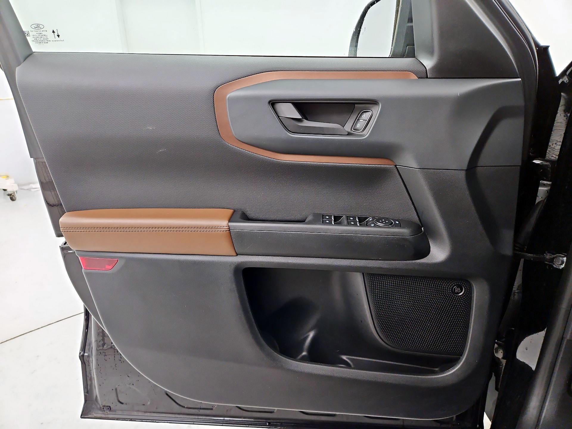 Thumbnail: 2021 Ford Bronco Sport - 12