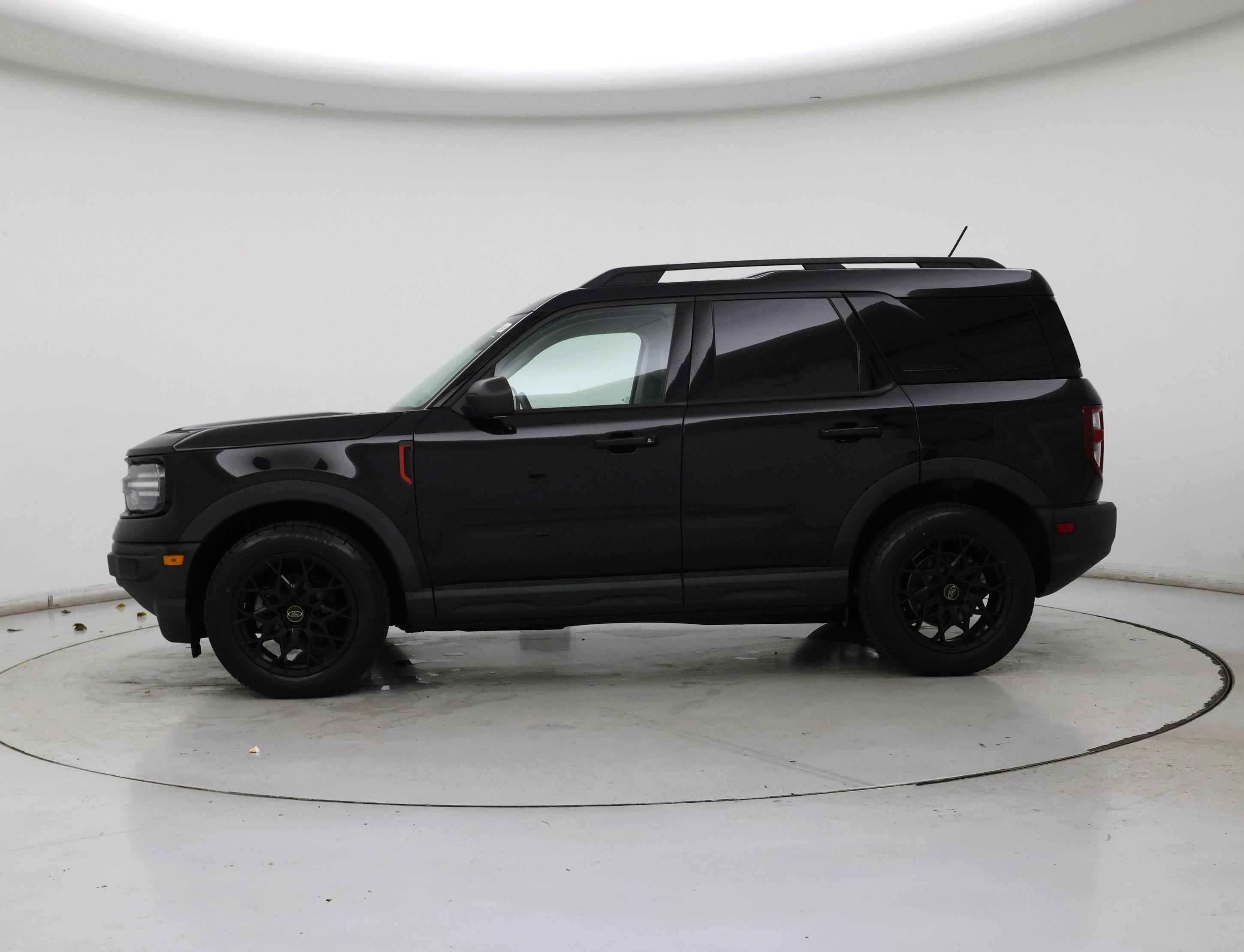 Thumbnail: 2021 Ford Bronco Sport - 3