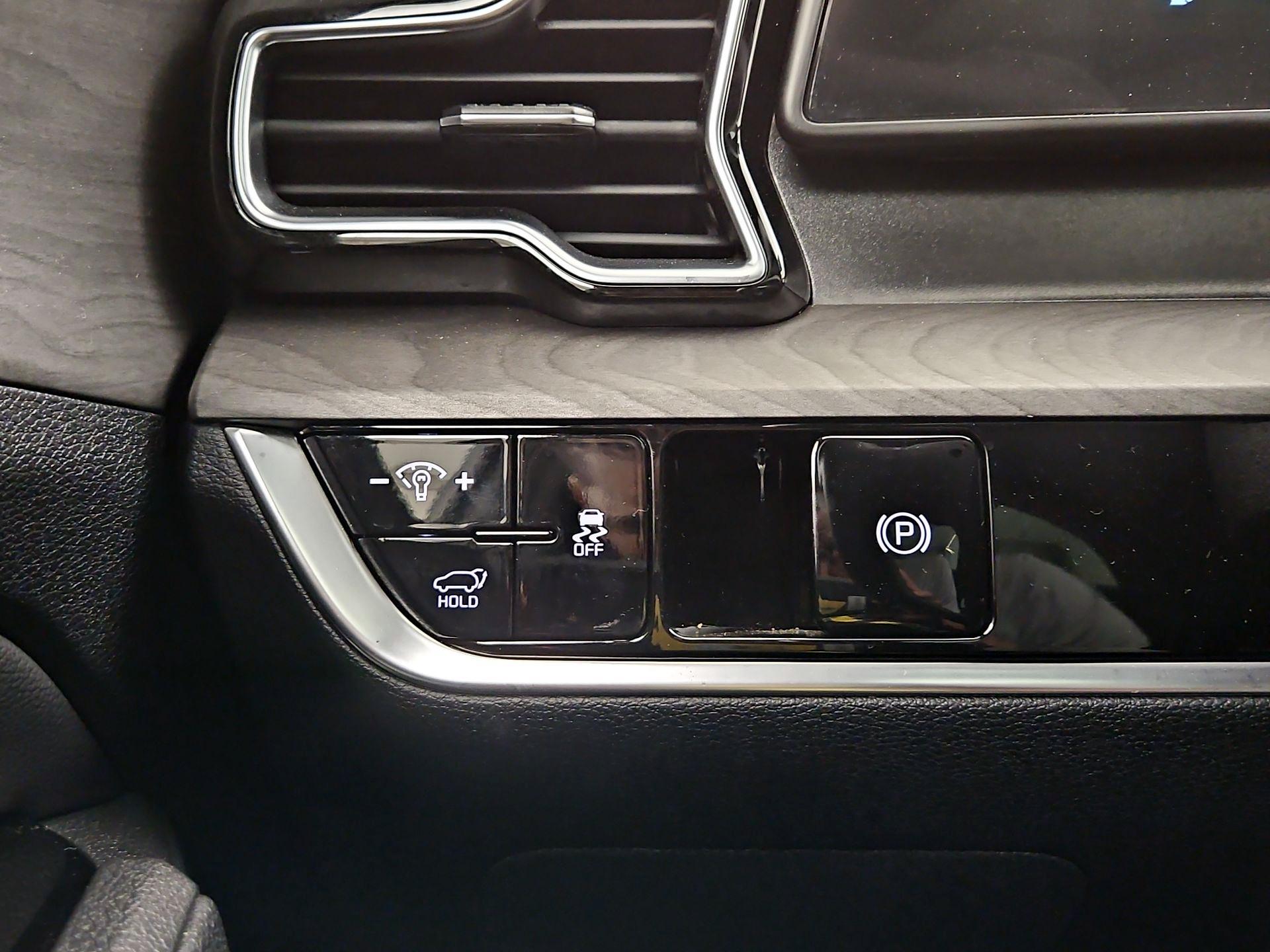 Thumbnail: 2024 Kia Sportage - 13