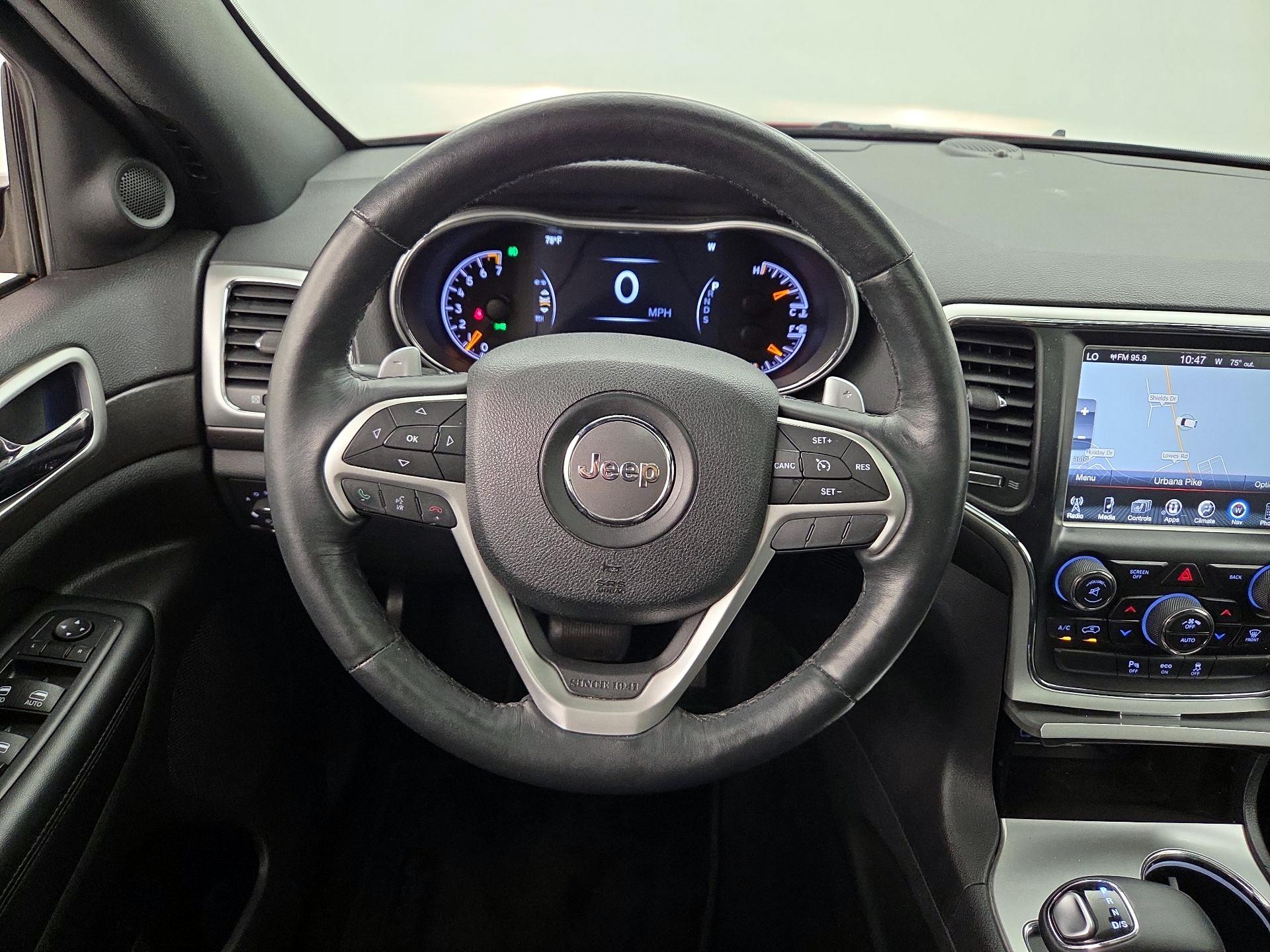 Thumbnail: 2015 Jeep Grand Cherokee - 10