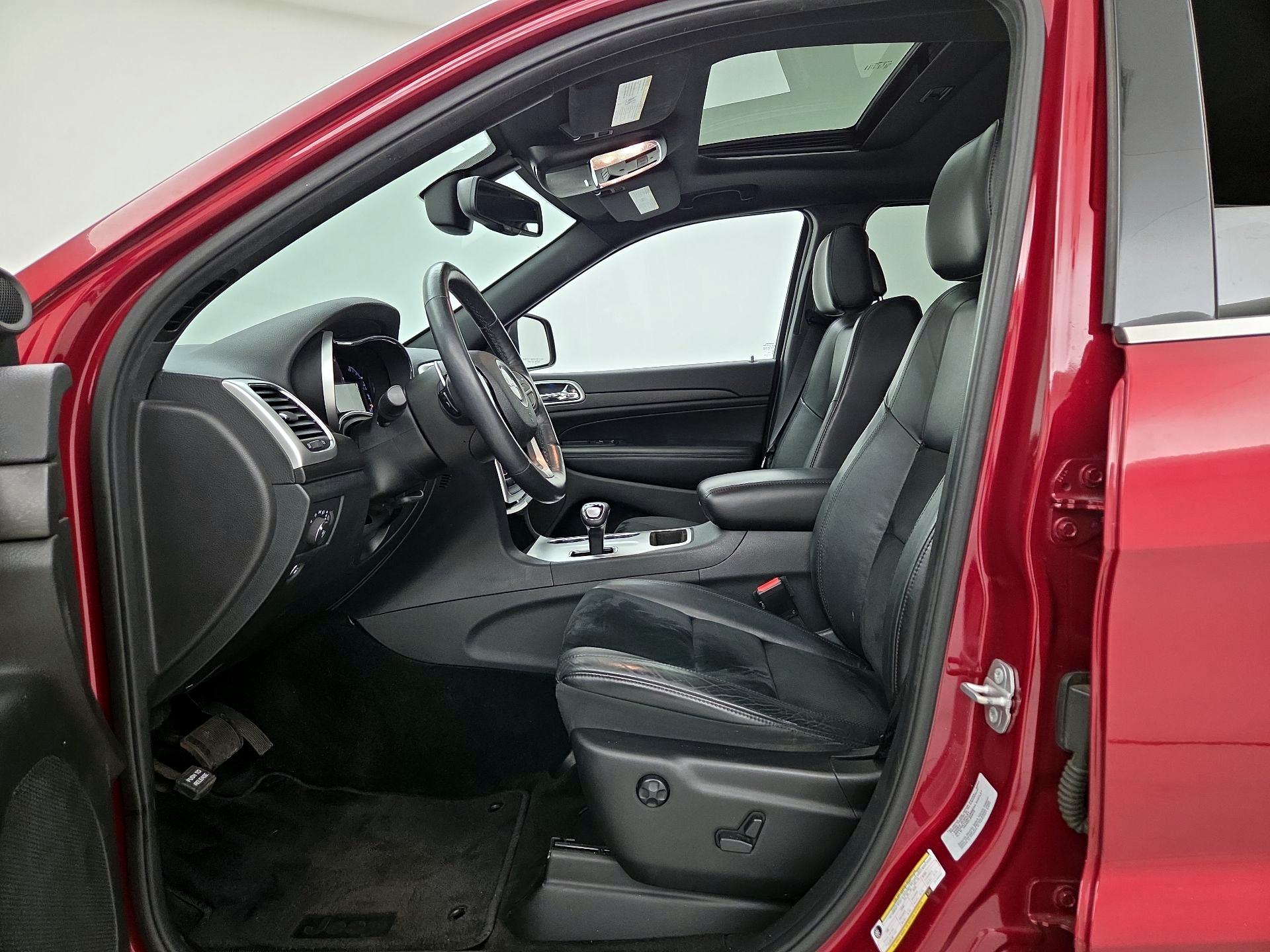 Thumbnail: 2015 Jeep Grand Cherokee - 11