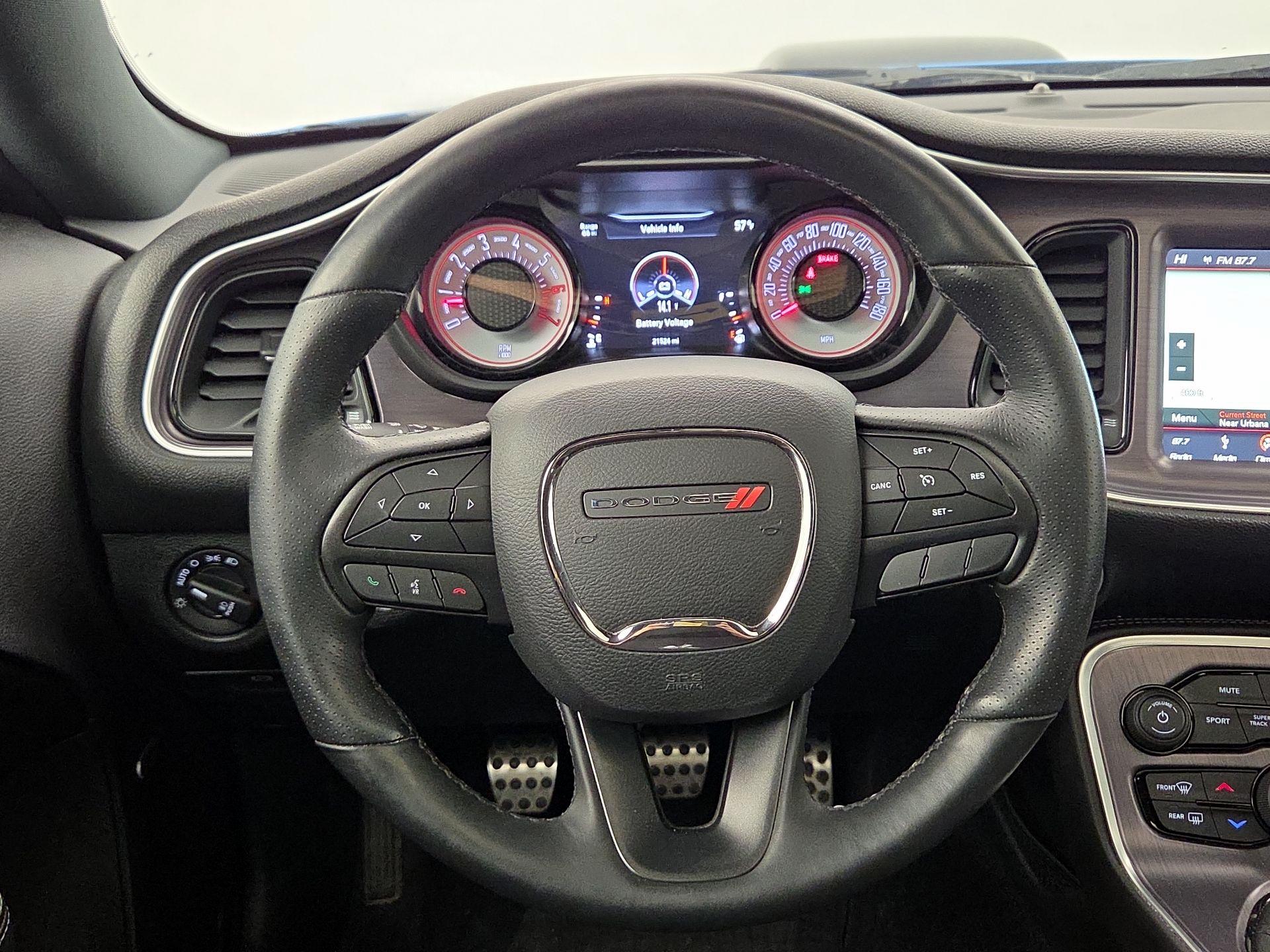 Thumbnail: 2018 Dodge Challenger - 10