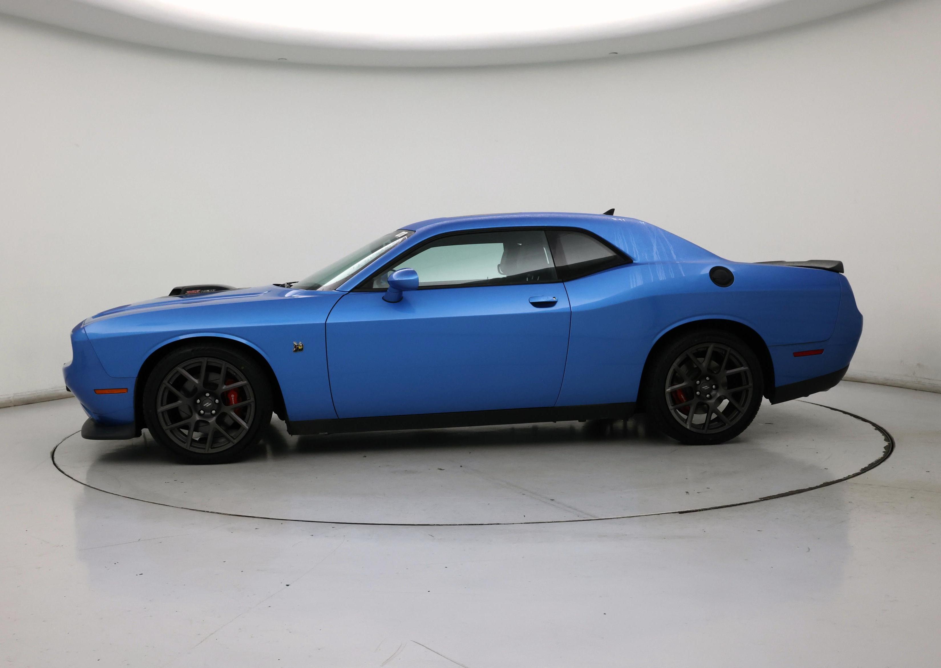 Thumbnail: 2018 Dodge Challenger - 3