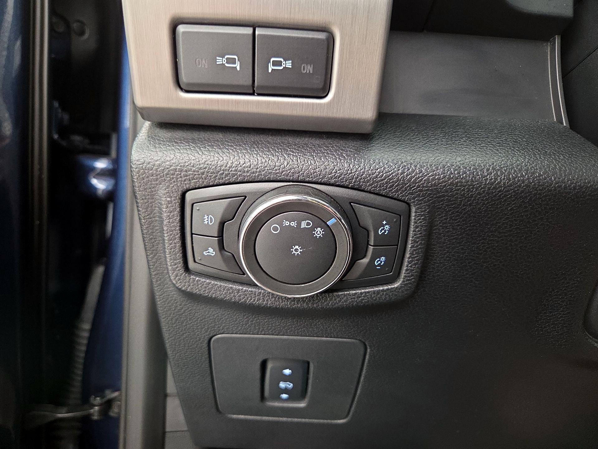 Thumbnail: 2016 Ford F-150 - 13