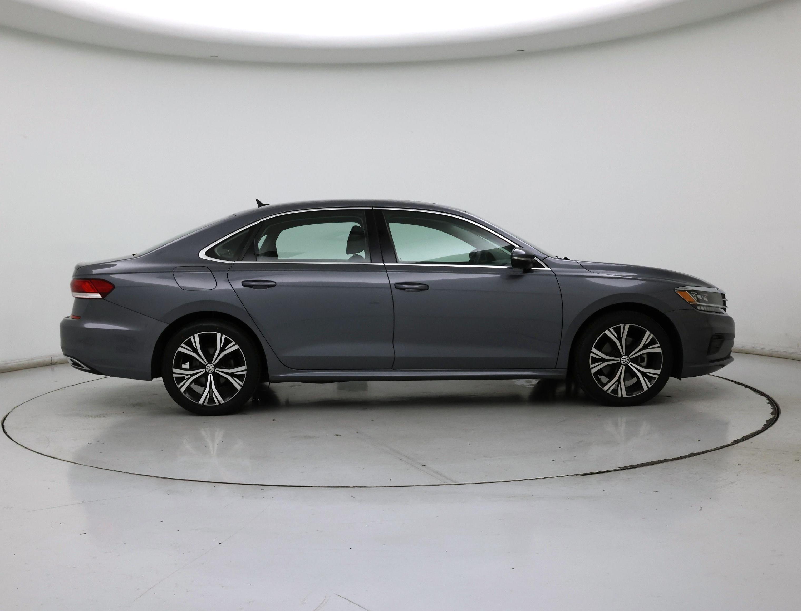 Thumbnail: 2022 Volkswagen Passat - 7