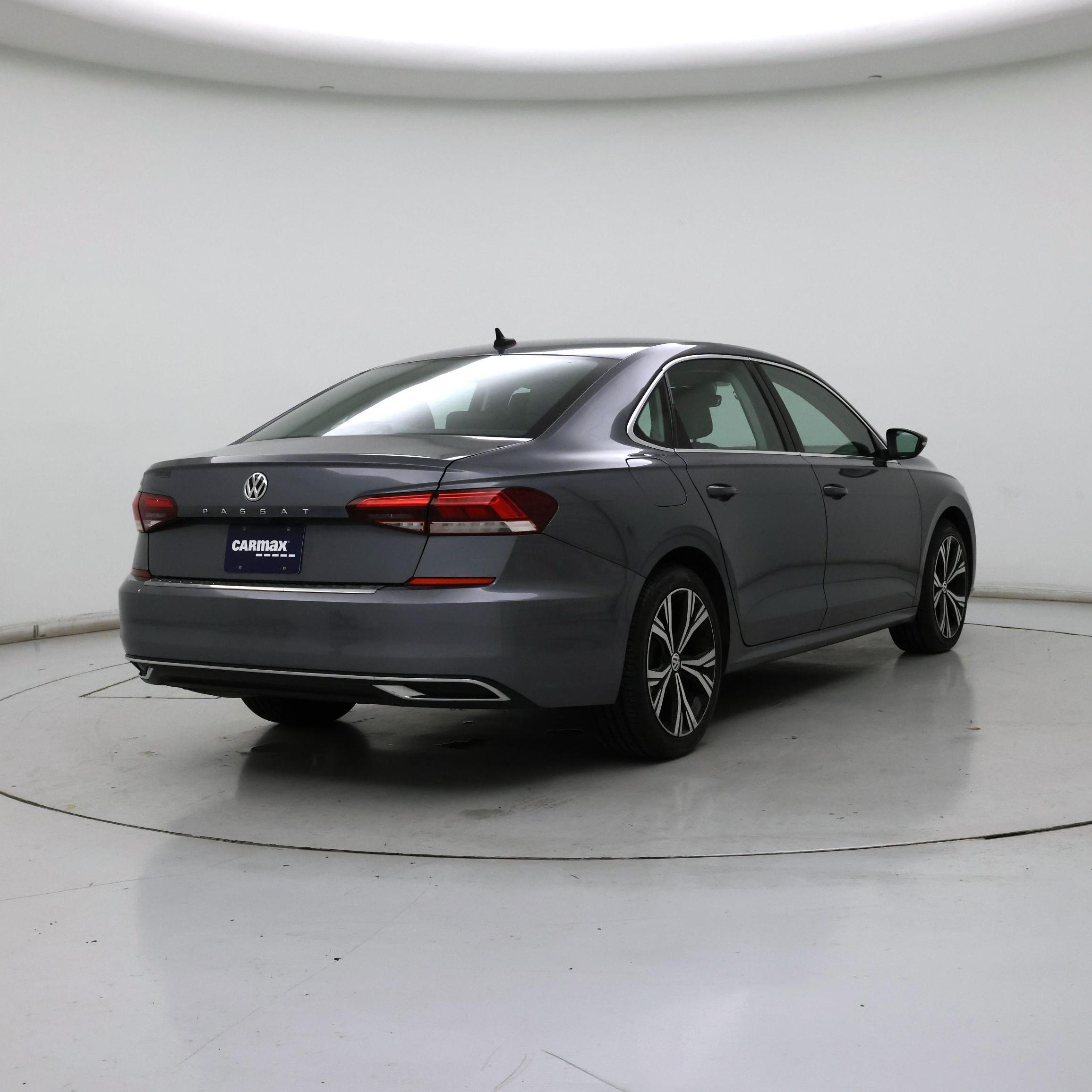 Thumbnail: 2022 Volkswagen Passat - 8