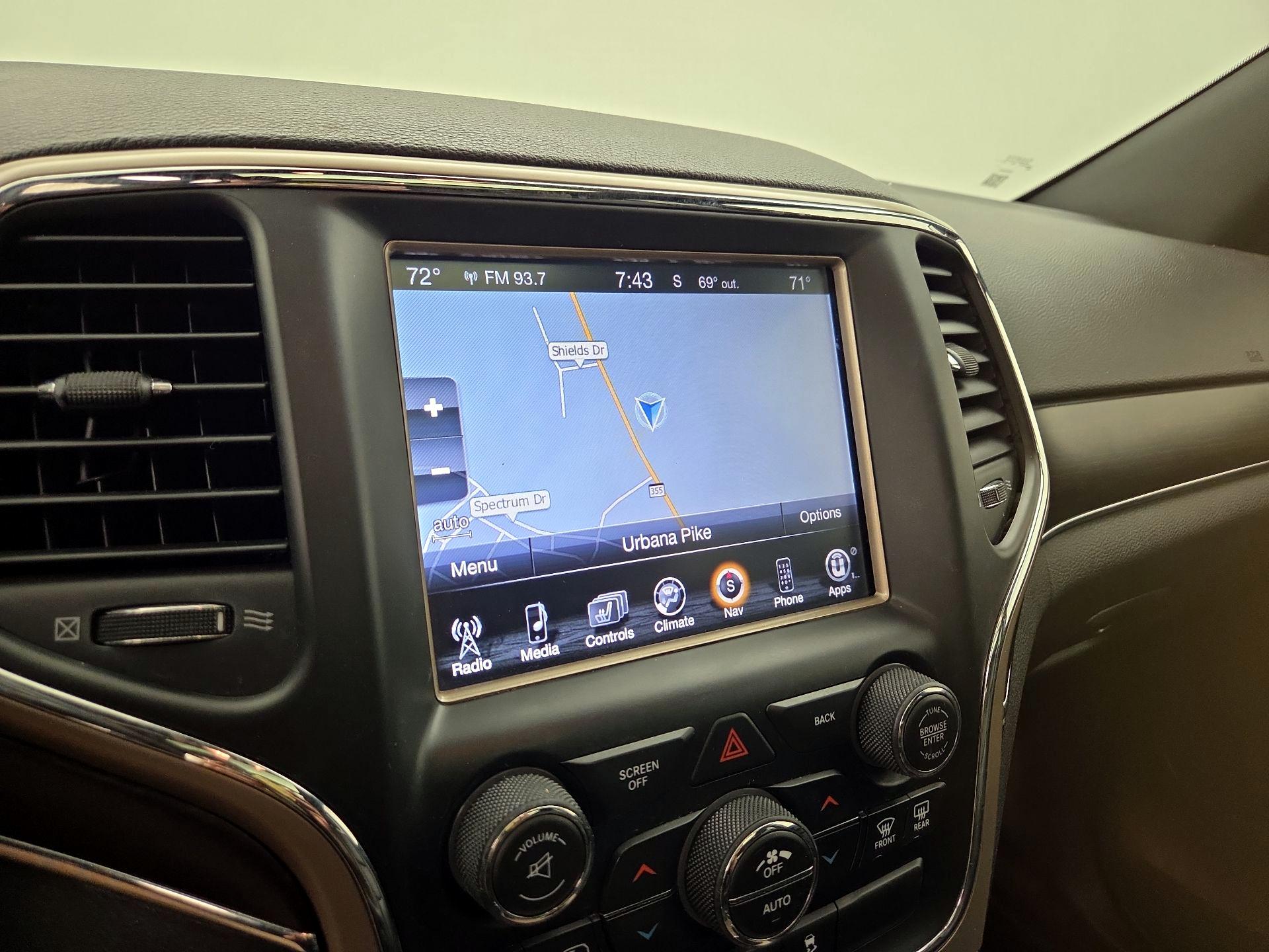 Thumbnail: 2014 Jeep Grand Cherokee - 14