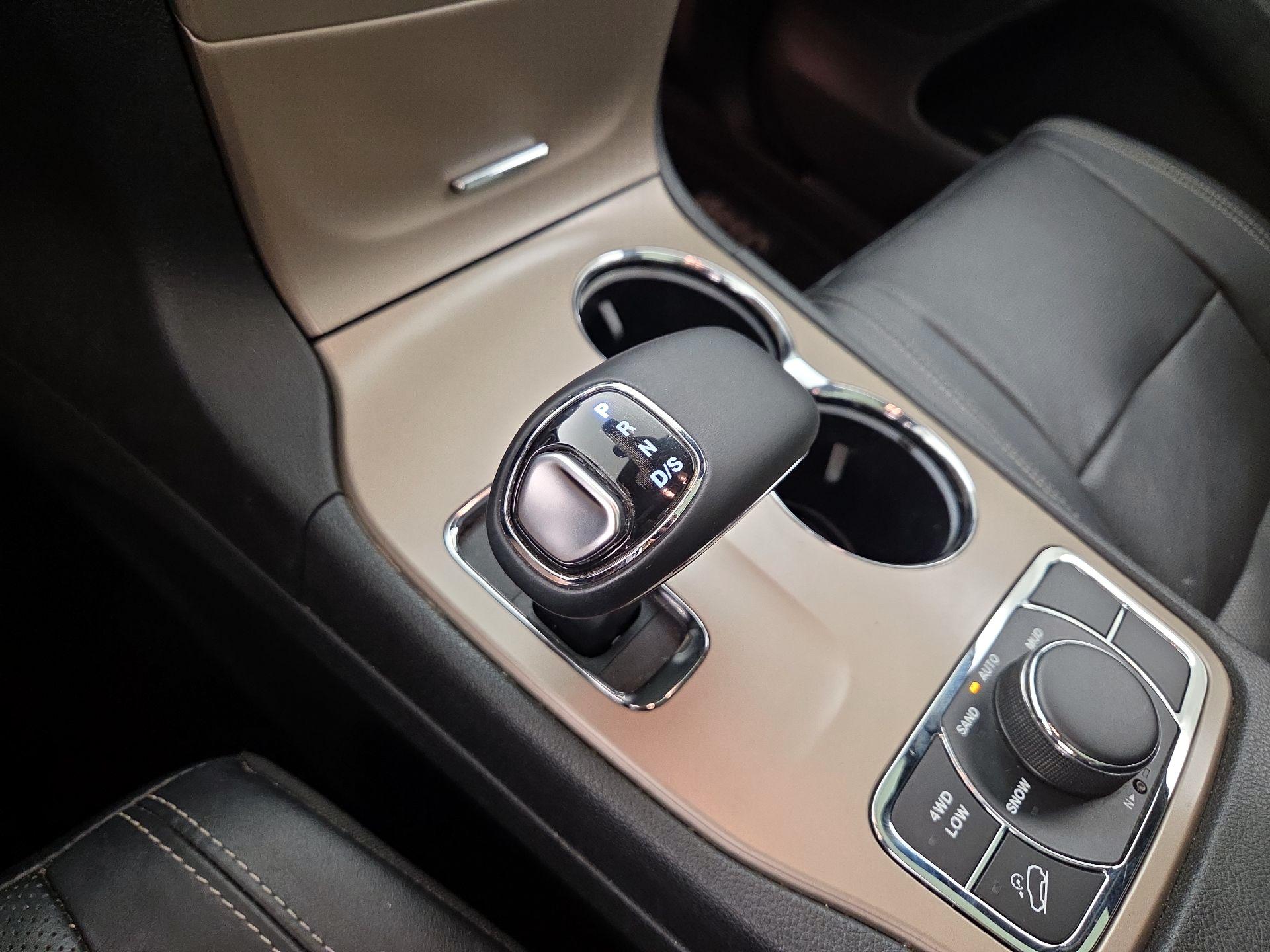 Thumbnail: 2014 Jeep Grand Cherokee - 18