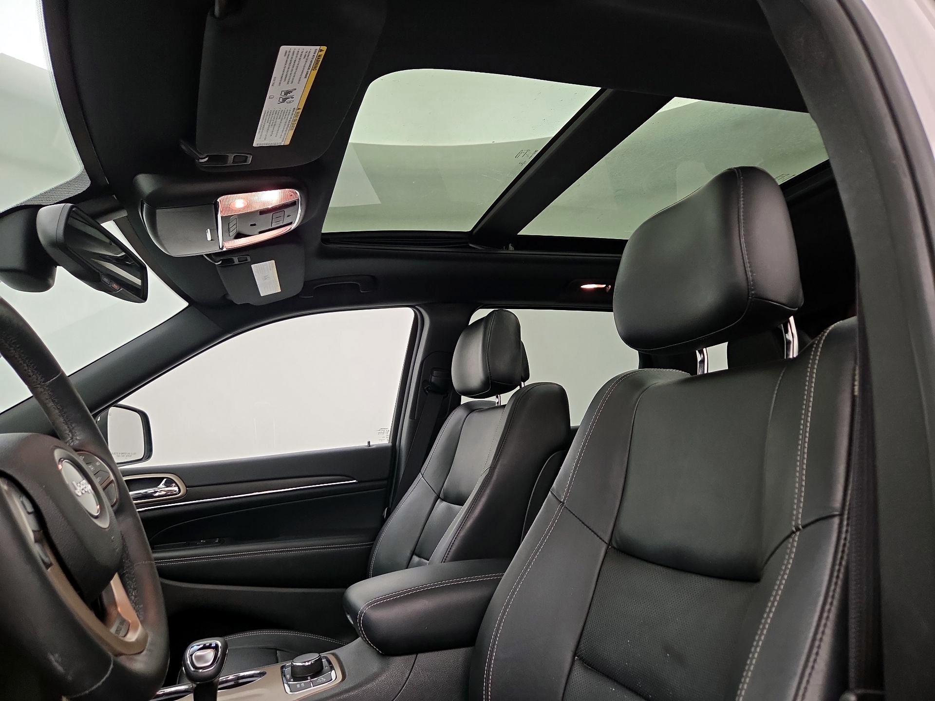 Thumbnail: 2014 Jeep Grand Cherokee - 20