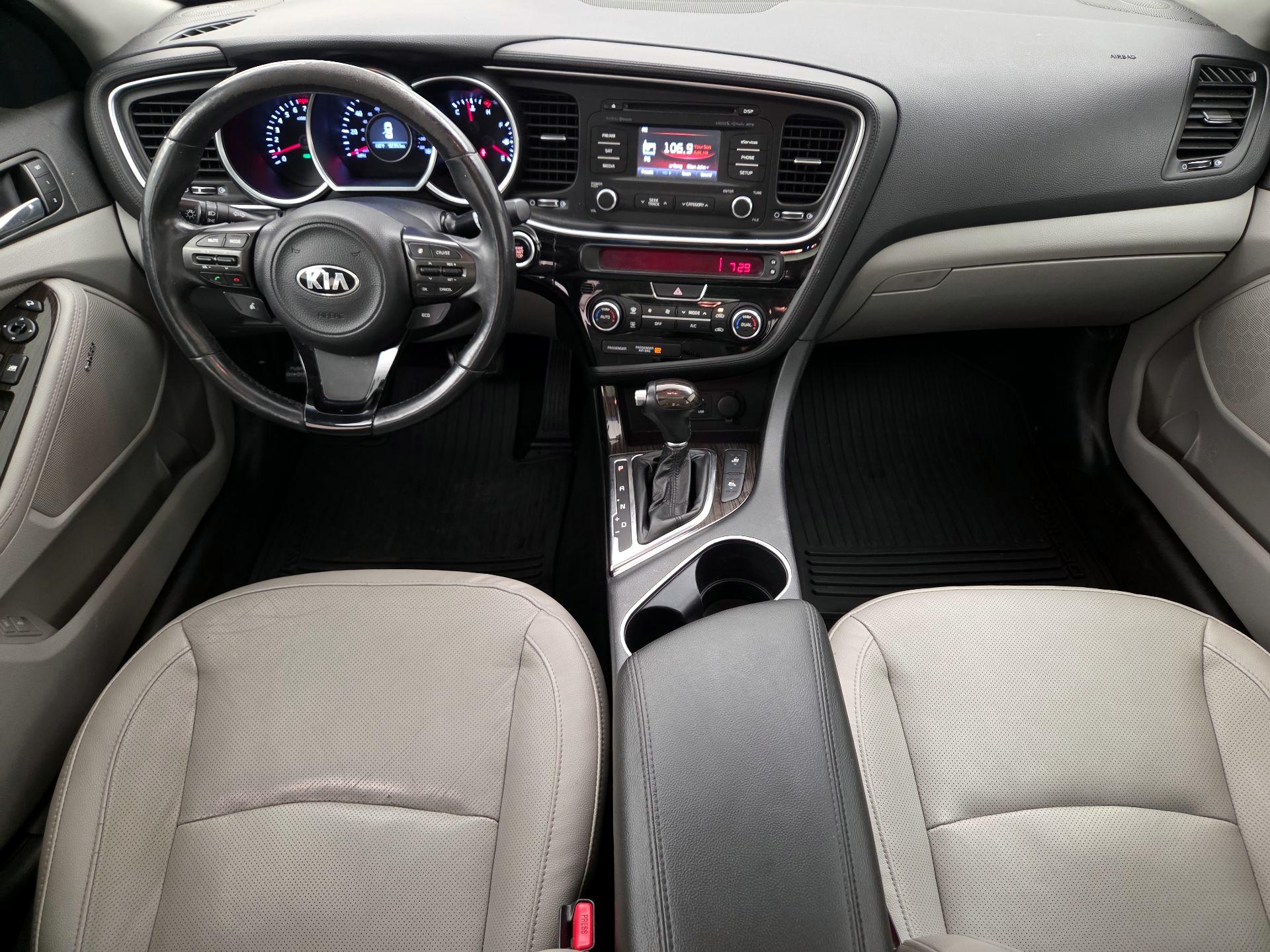 Thumbnail: 2015 Kia Optima - 9