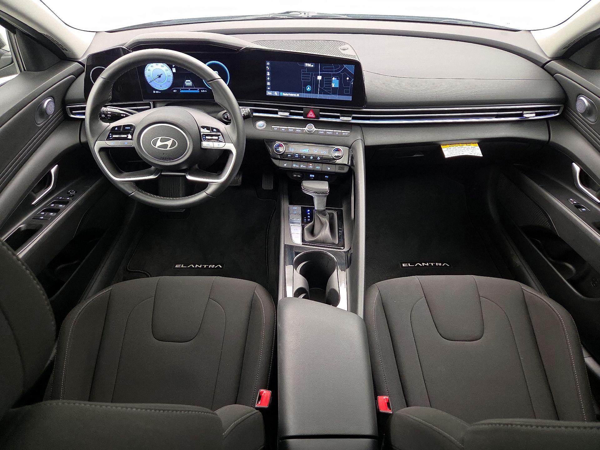 Thumbnail: 2025 Hyundai Elantra - 9