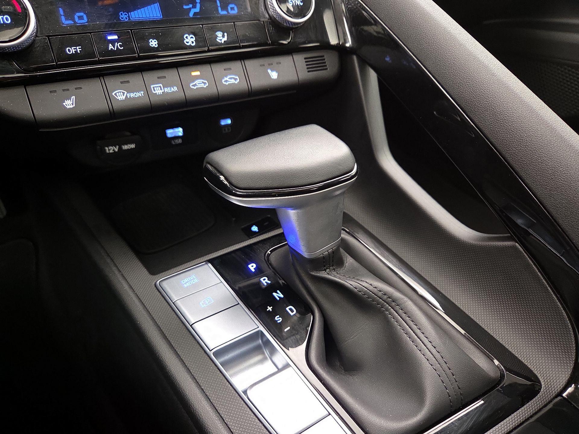 Thumbnail: 2025 Hyundai Elantra - 18