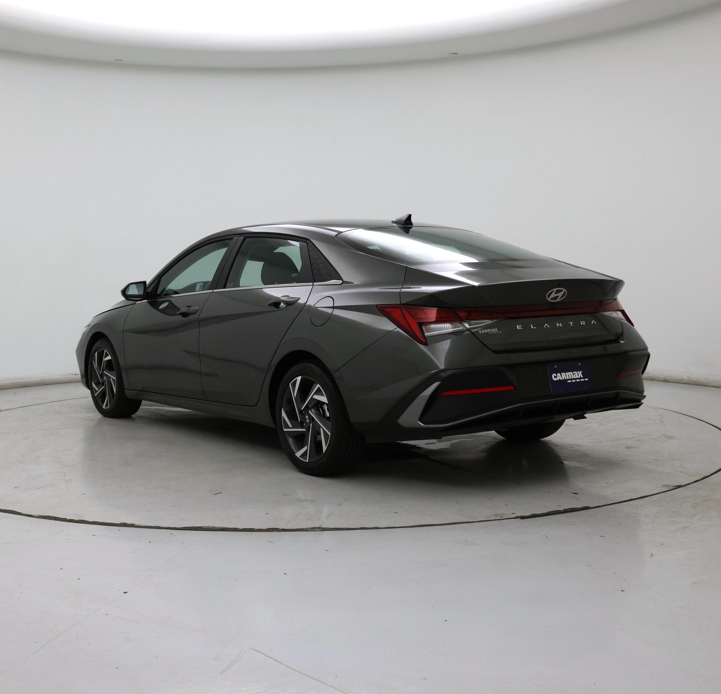 Thumbnail: 2025 Hyundai Elantra - 2