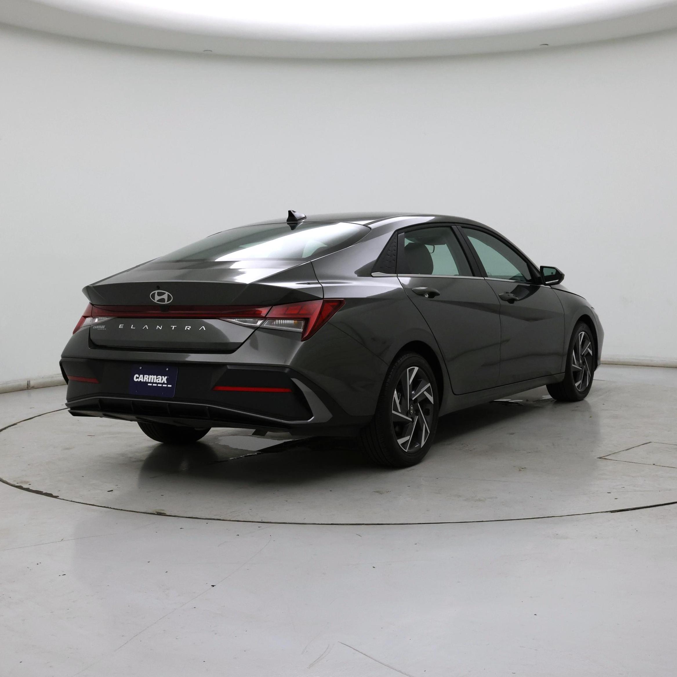 Thumbnail: 2025 Hyundai Elantra - 8