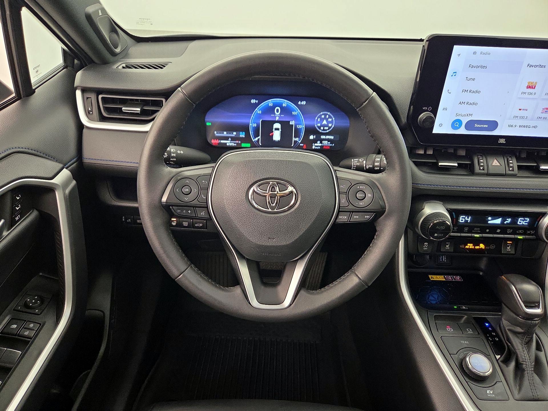 Thumbnail: 2023 Toyota RAV4 - 10