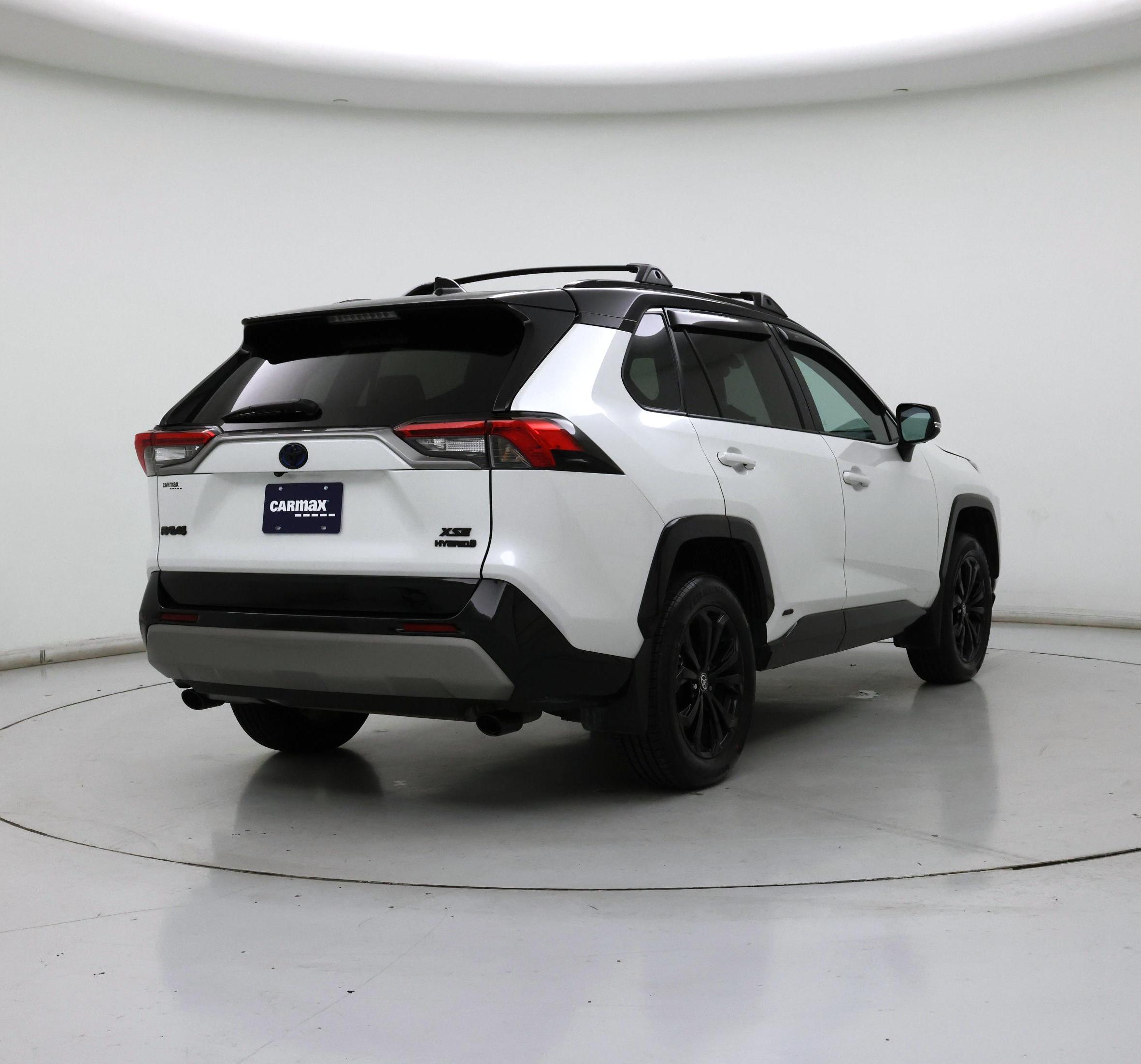 Thumbnail: 2023 Toyota RAV4 - 8