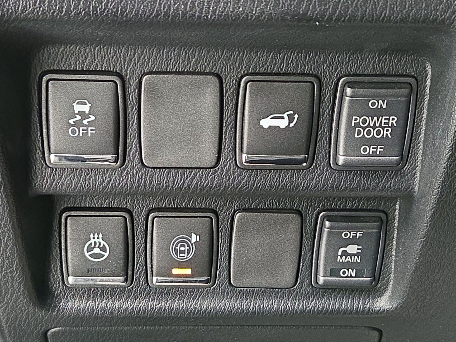 Thumbnail: 2017 INFINITI QX60 - 13