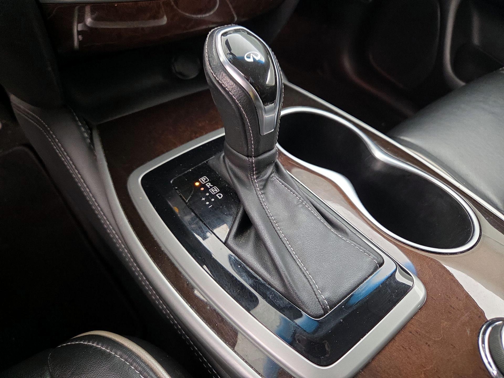 Thumbnail: 2017 INFINITI QX60 - 18