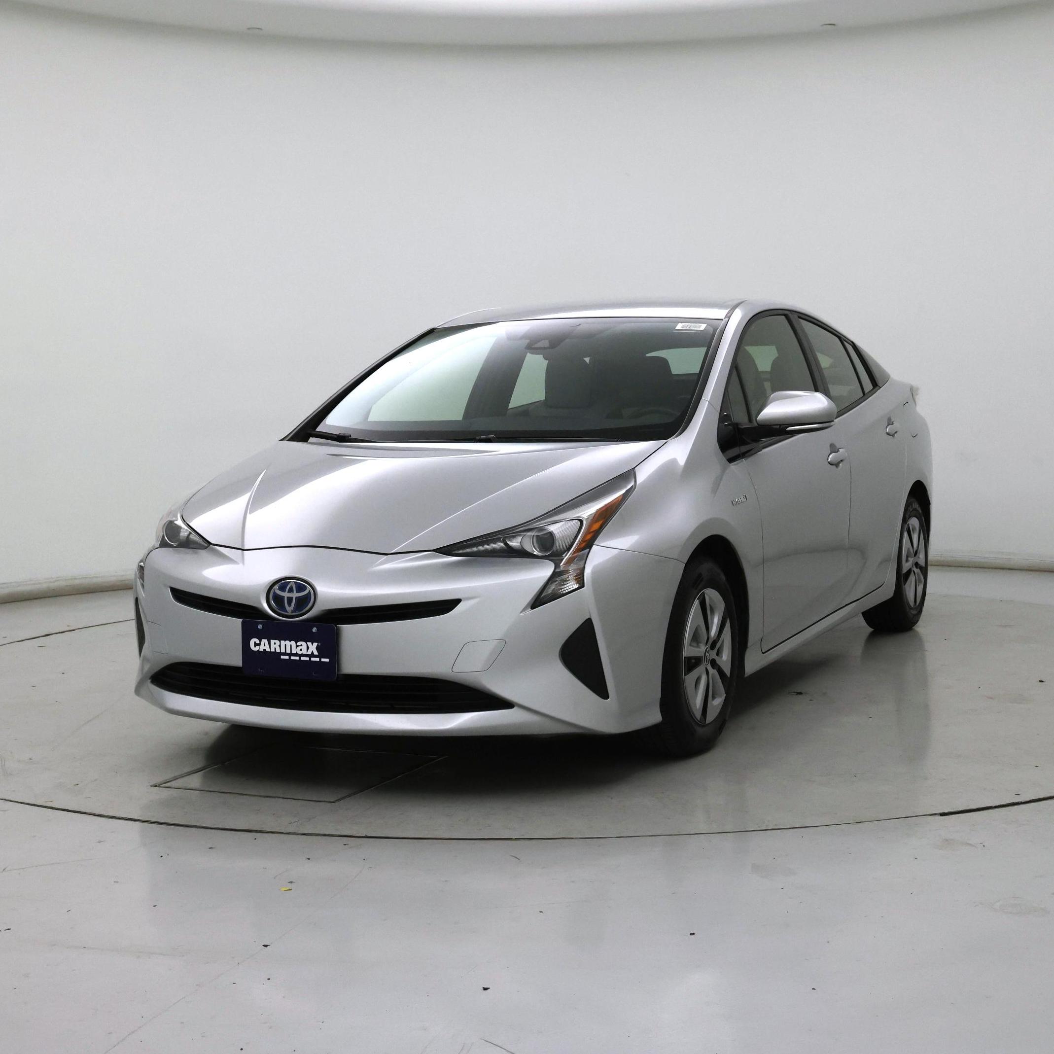 Thumbnail: 2017 Toyota Prius - 4