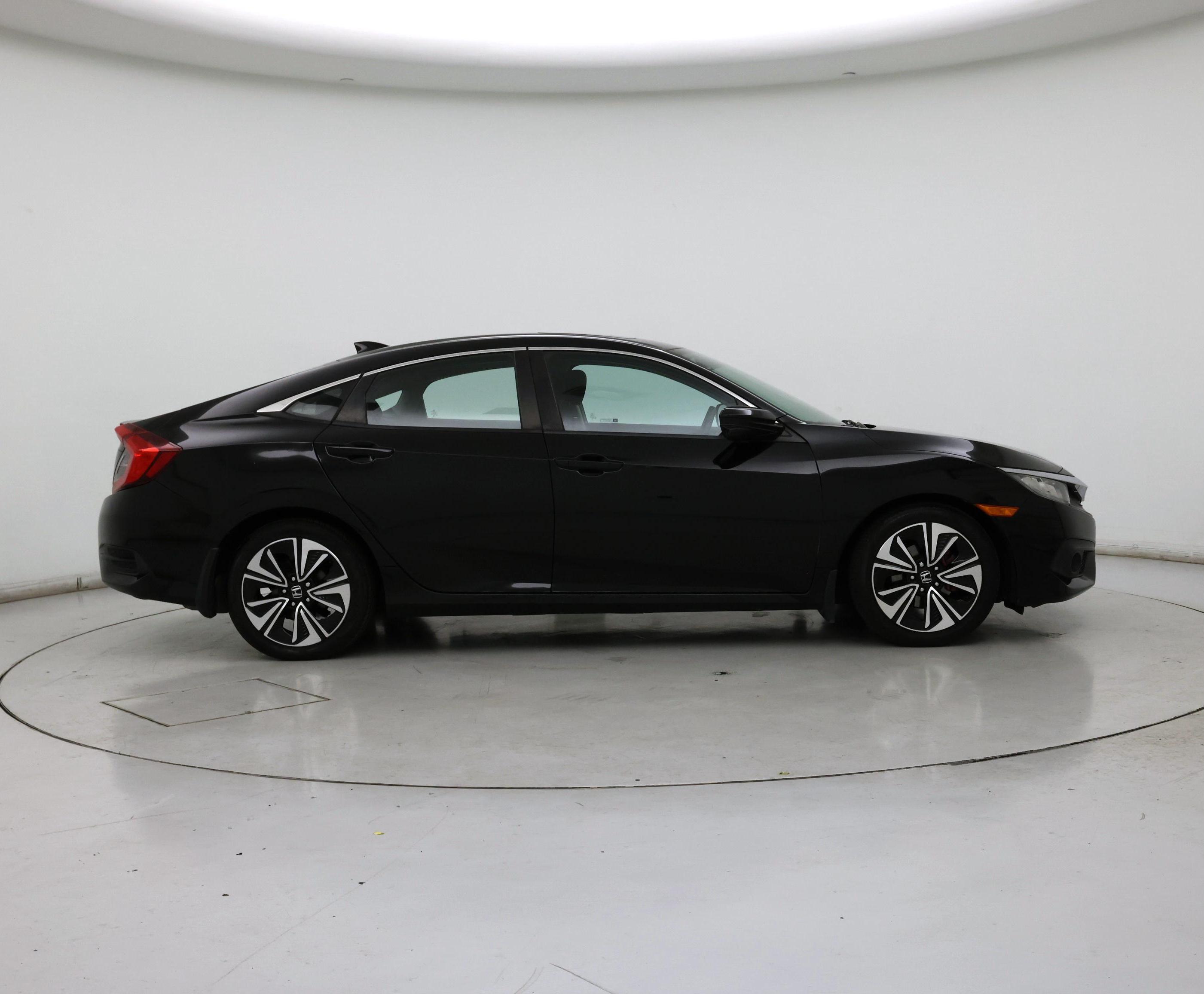 Thumbnail: 2017 Honda Civic - 7