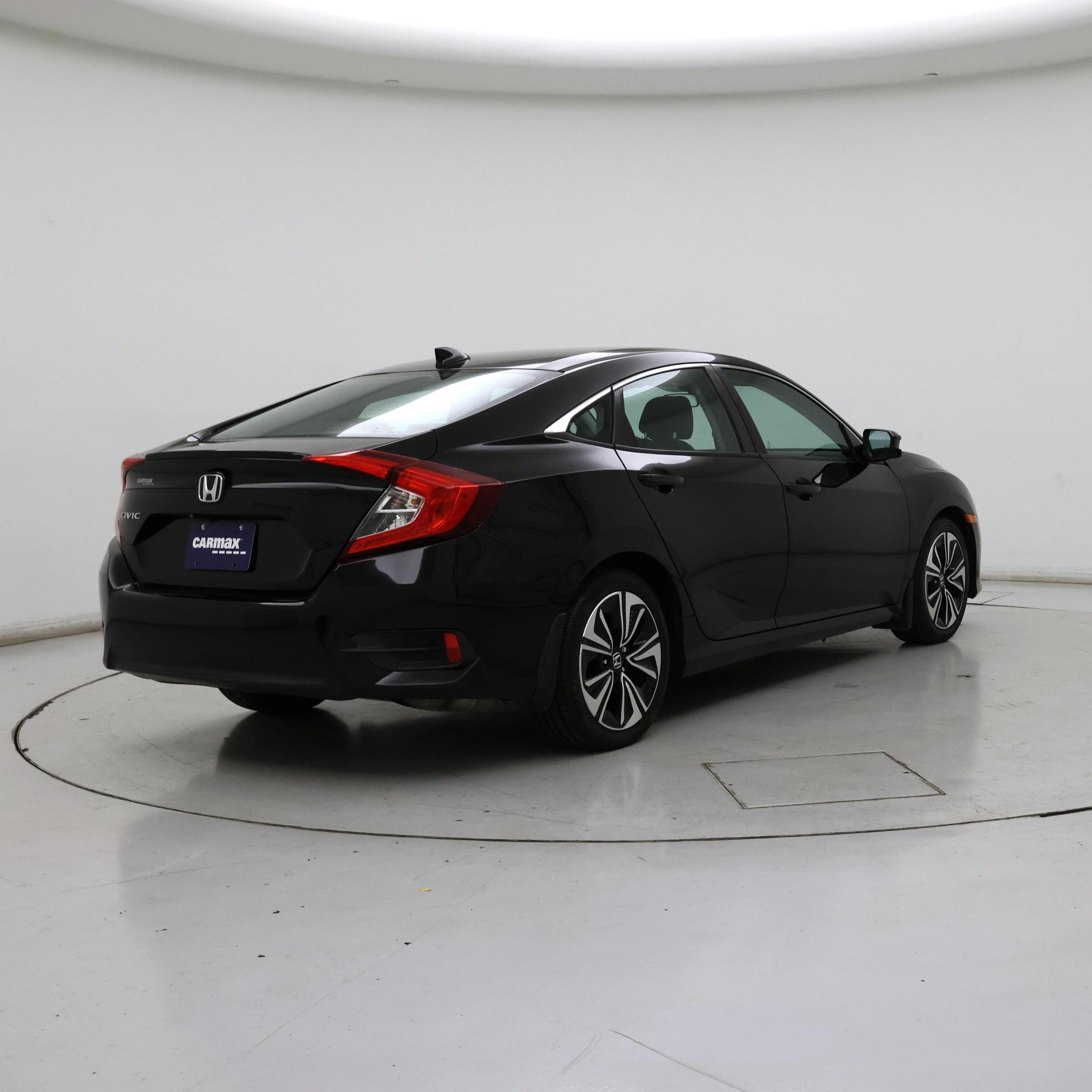 Thumbnail: 2017 Honda Civic - 8