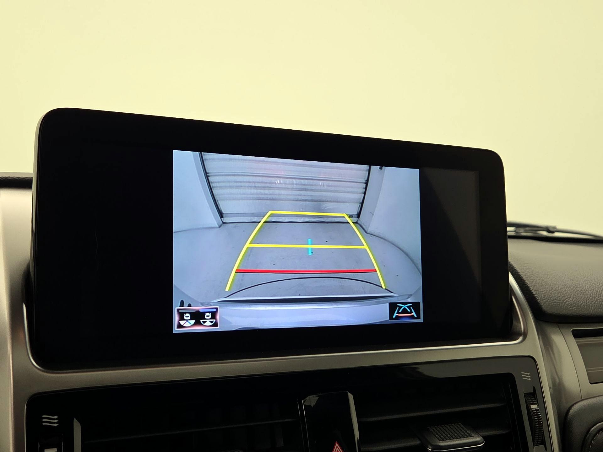 Thumbnail: 2023 Lexus GX - 15