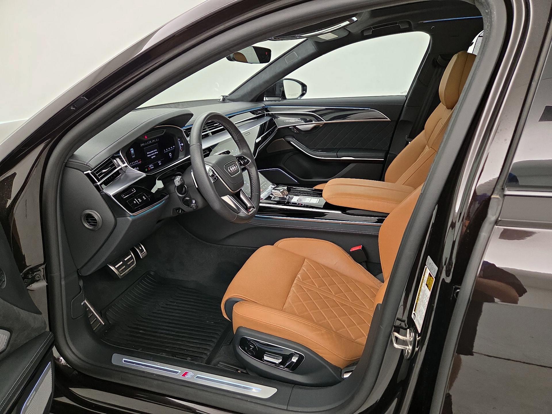 Thumbnail: 2024 Audi S8 - 11