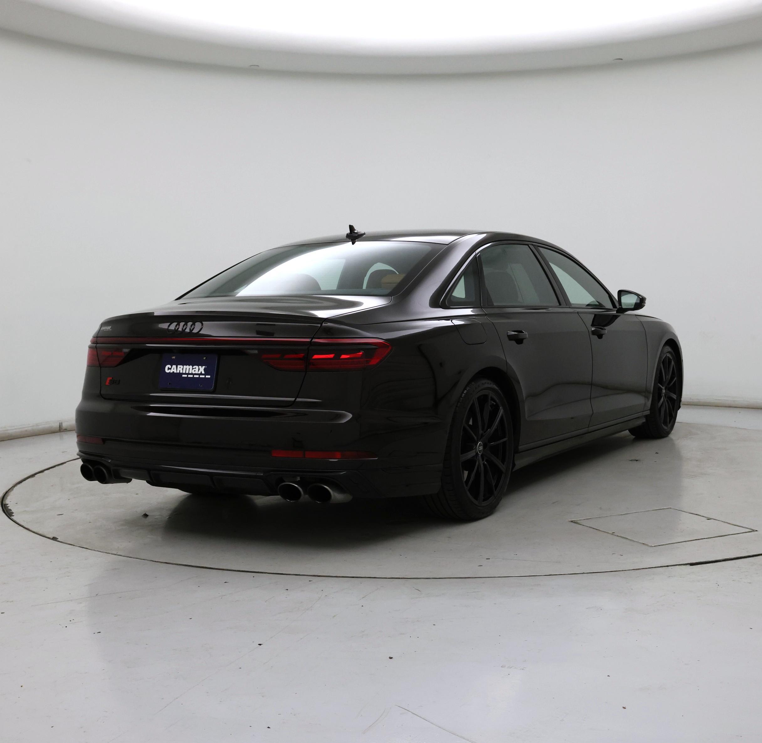 Thumbnail: 2024 Audi S8 - 8