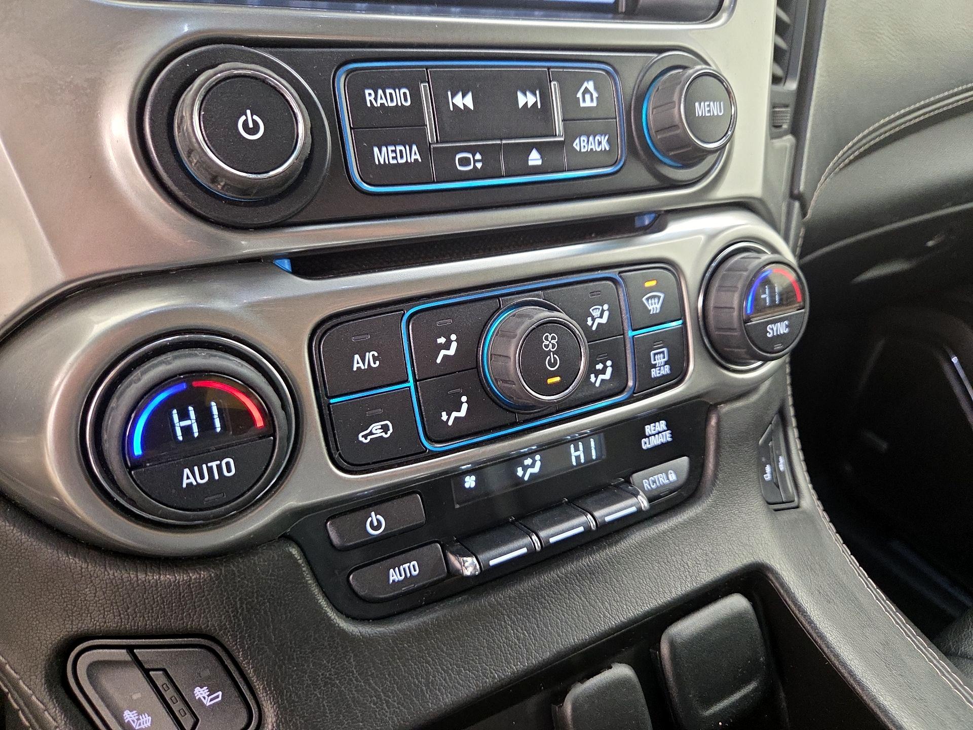 Thumbnail: 2016 Chevrolet Tahoe - 17