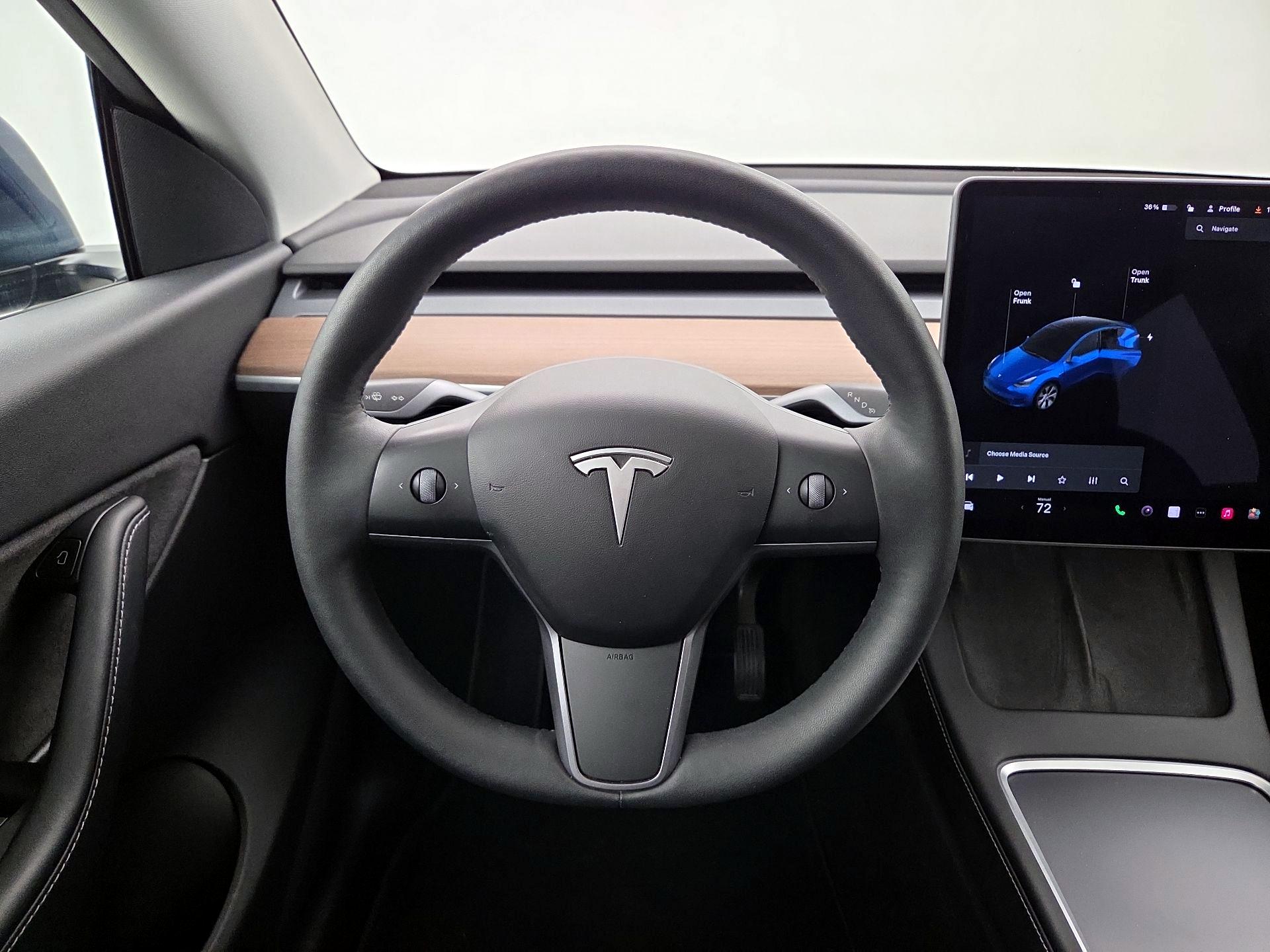 Thumbnail: 2022 Tesla Model Y - 10