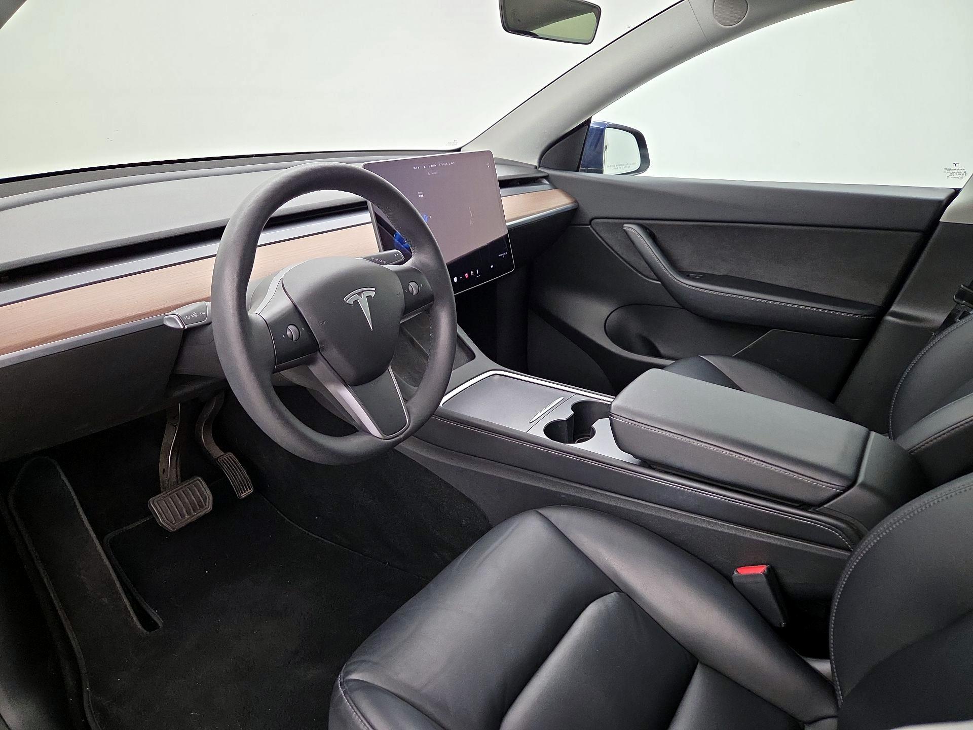 Thumbnail: 2022 Tesla Model Y - 11