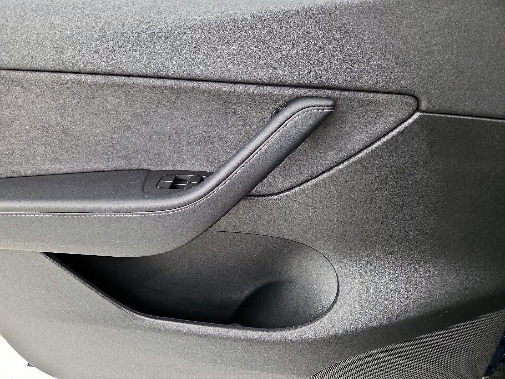 Thumbnail: 2022 Tesla Model Y - 12