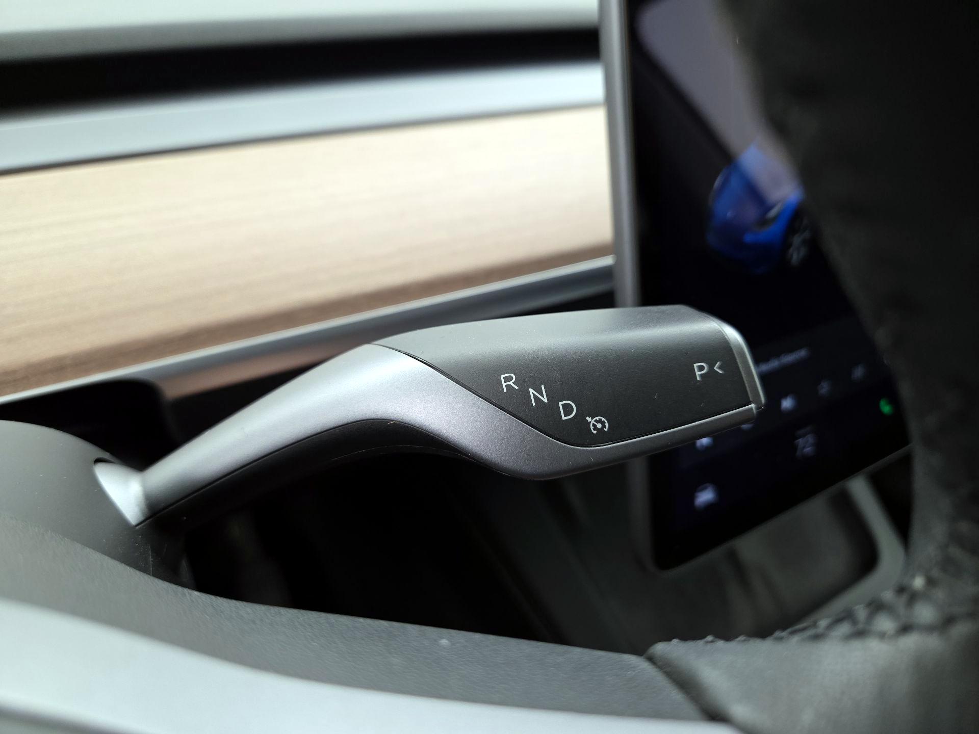 Thumbnail: 2022 Tesla Model Y - 17
