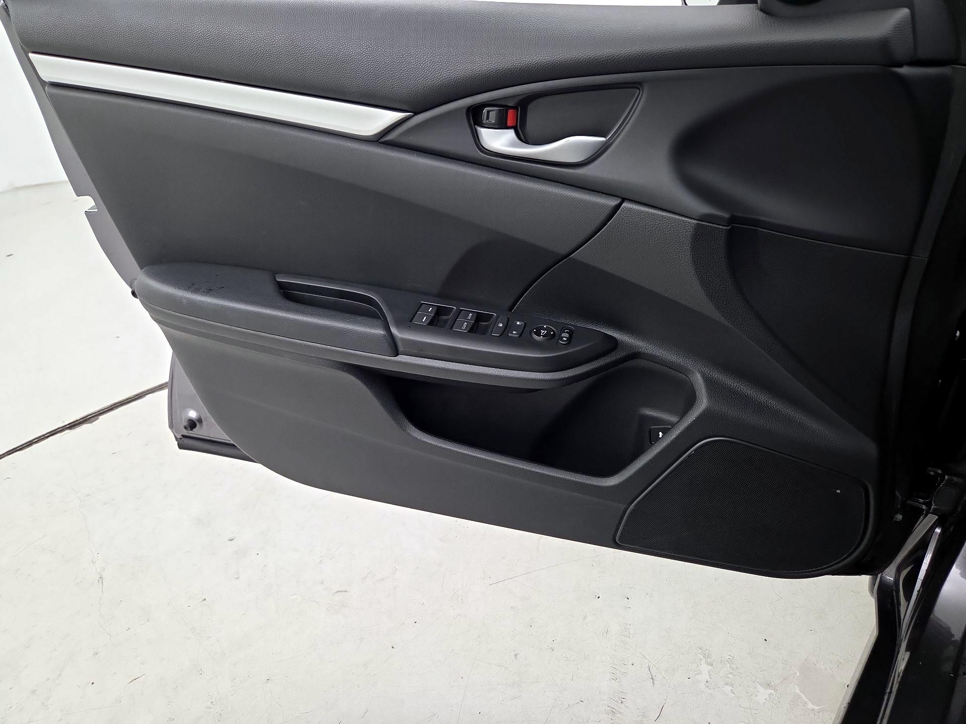 Thumbnail: 2019 Honda Civic - 12
