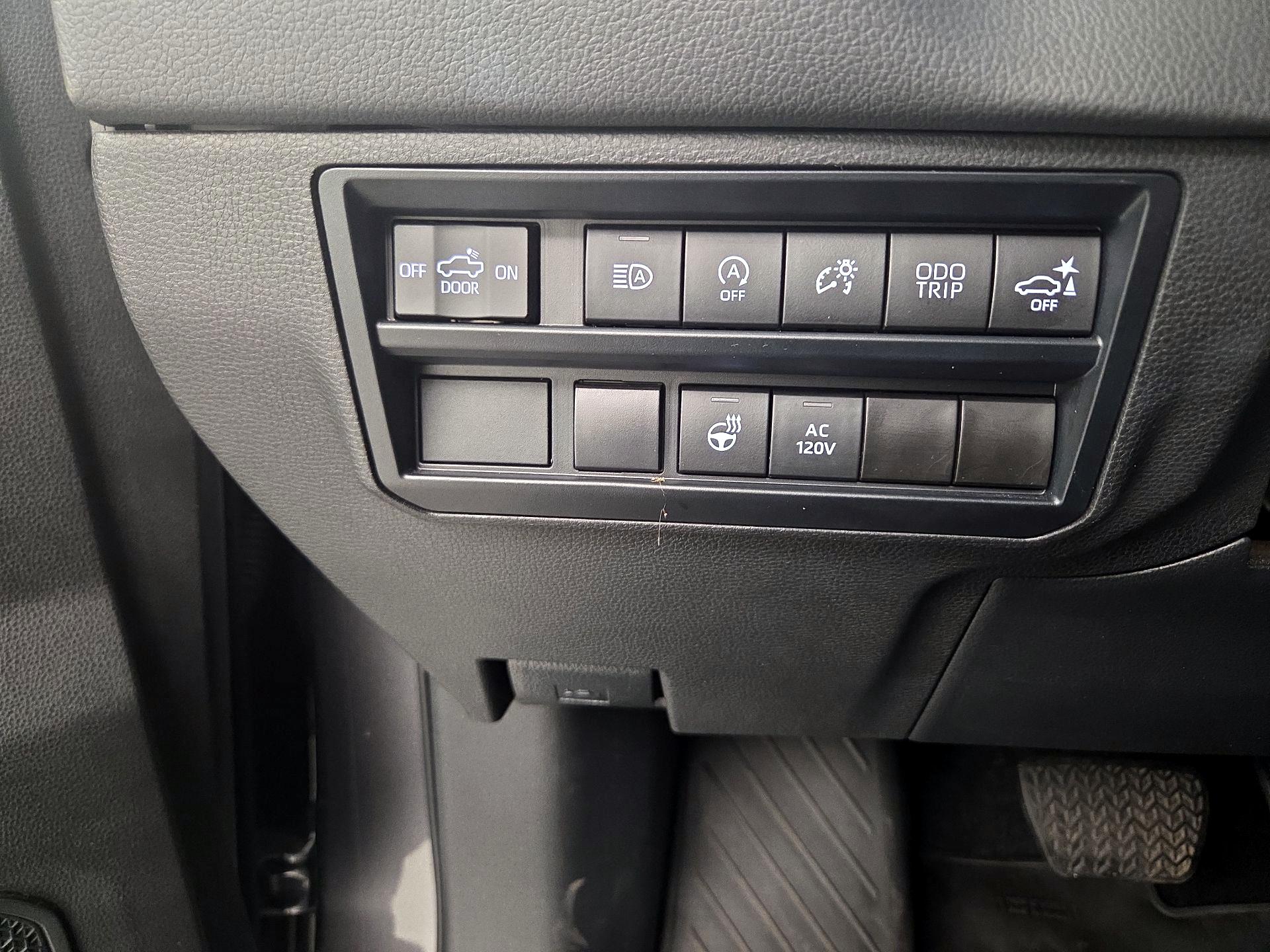 Thumbnail: 2023 Toyota Tundra - 13