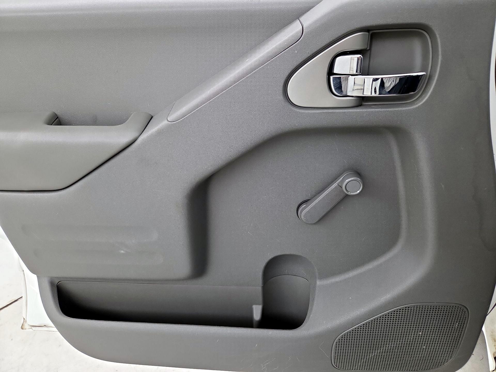 Thumbnail: 2016 Nissan Frontier - 12