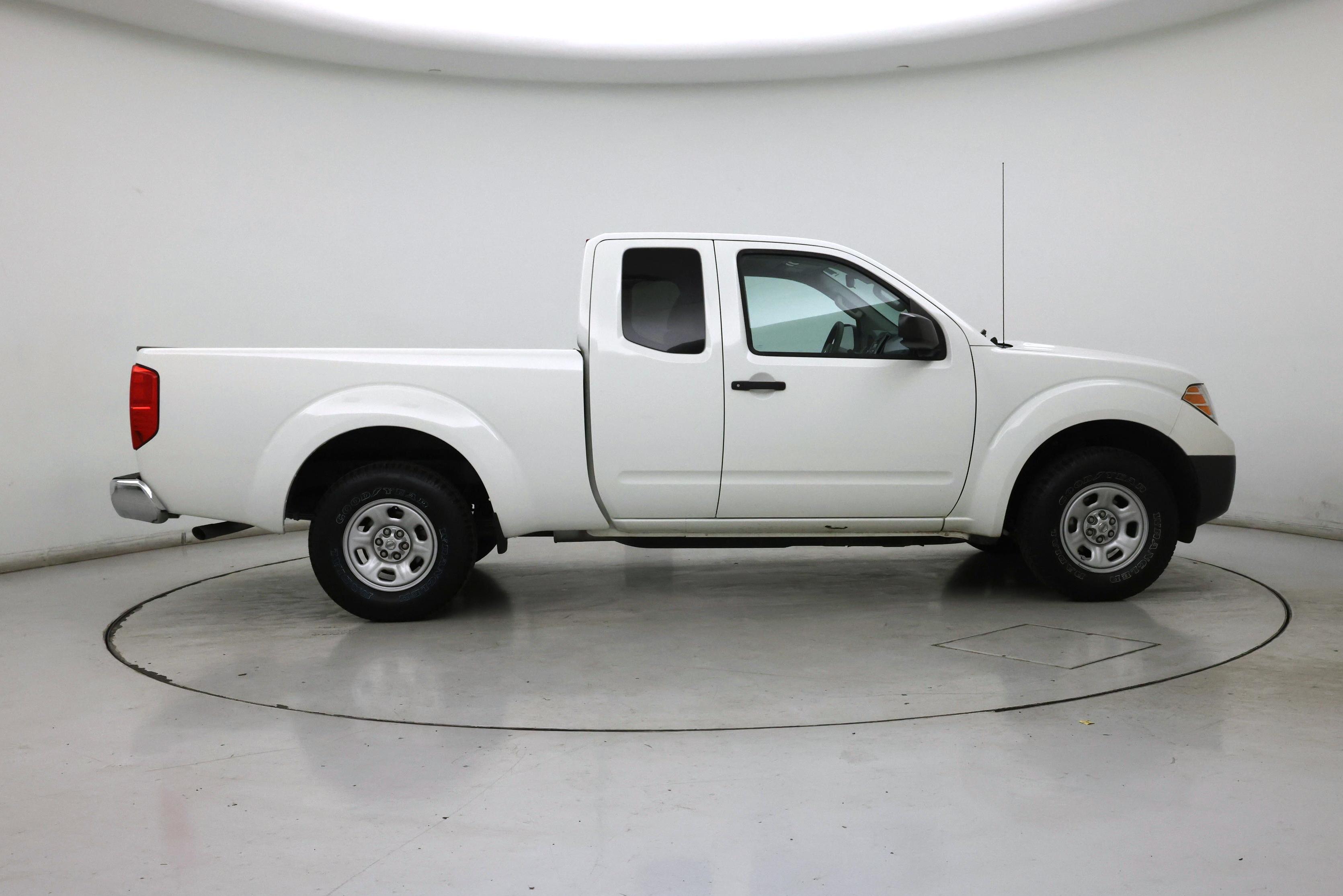 Thumbnail: 2016 Nissan Frontier - 7