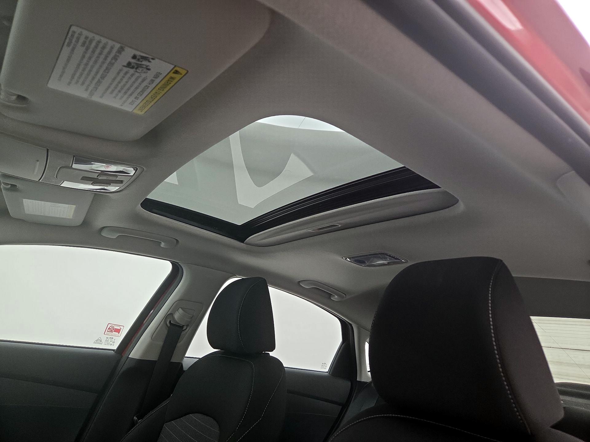 Thumbnail: 2019 Kia Forte - 19