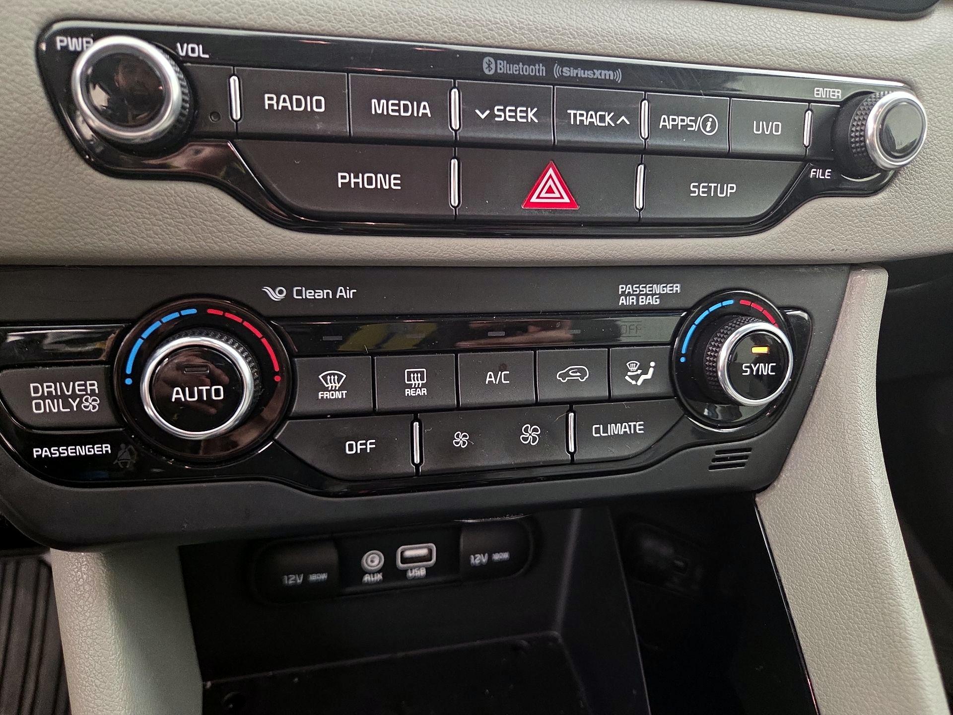 Thumbnail: 2018 Kia Niro - 16